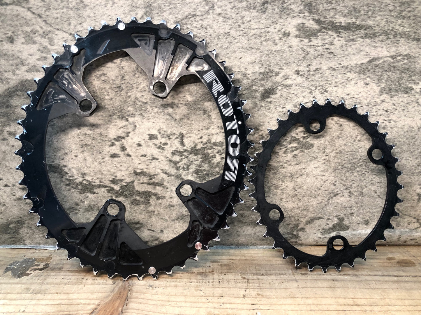 IQ463 ローター ROTOR QRINGS チェーンリング 52/36T 楕円 BCD110