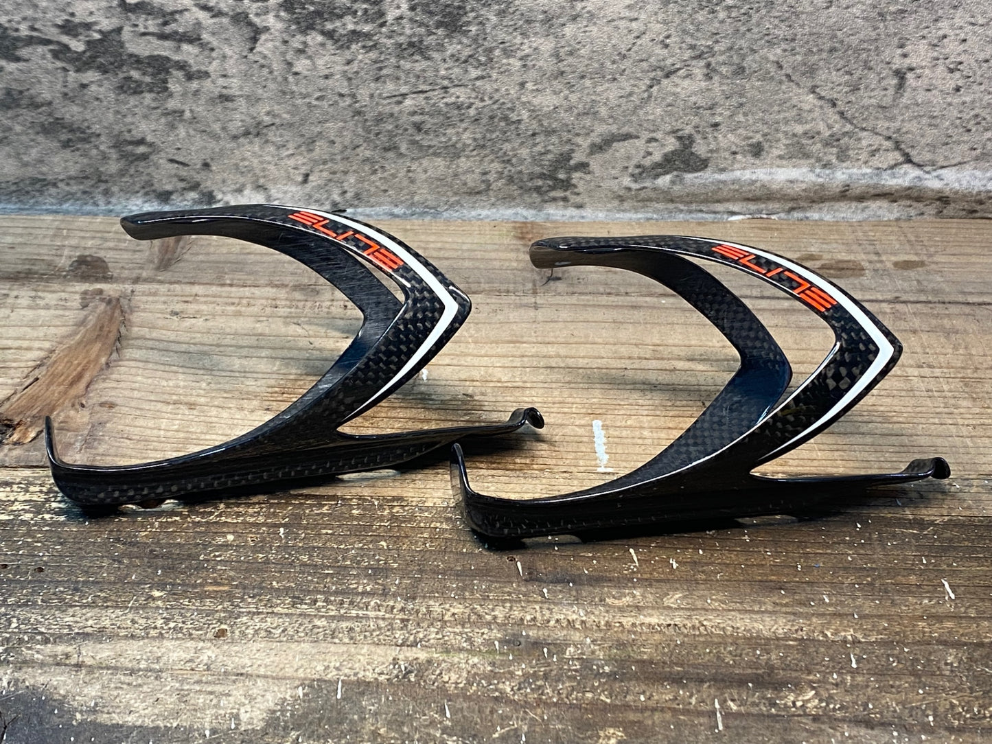 IQ329 エリート ELITE カーボン ボトルケージ ２個セット