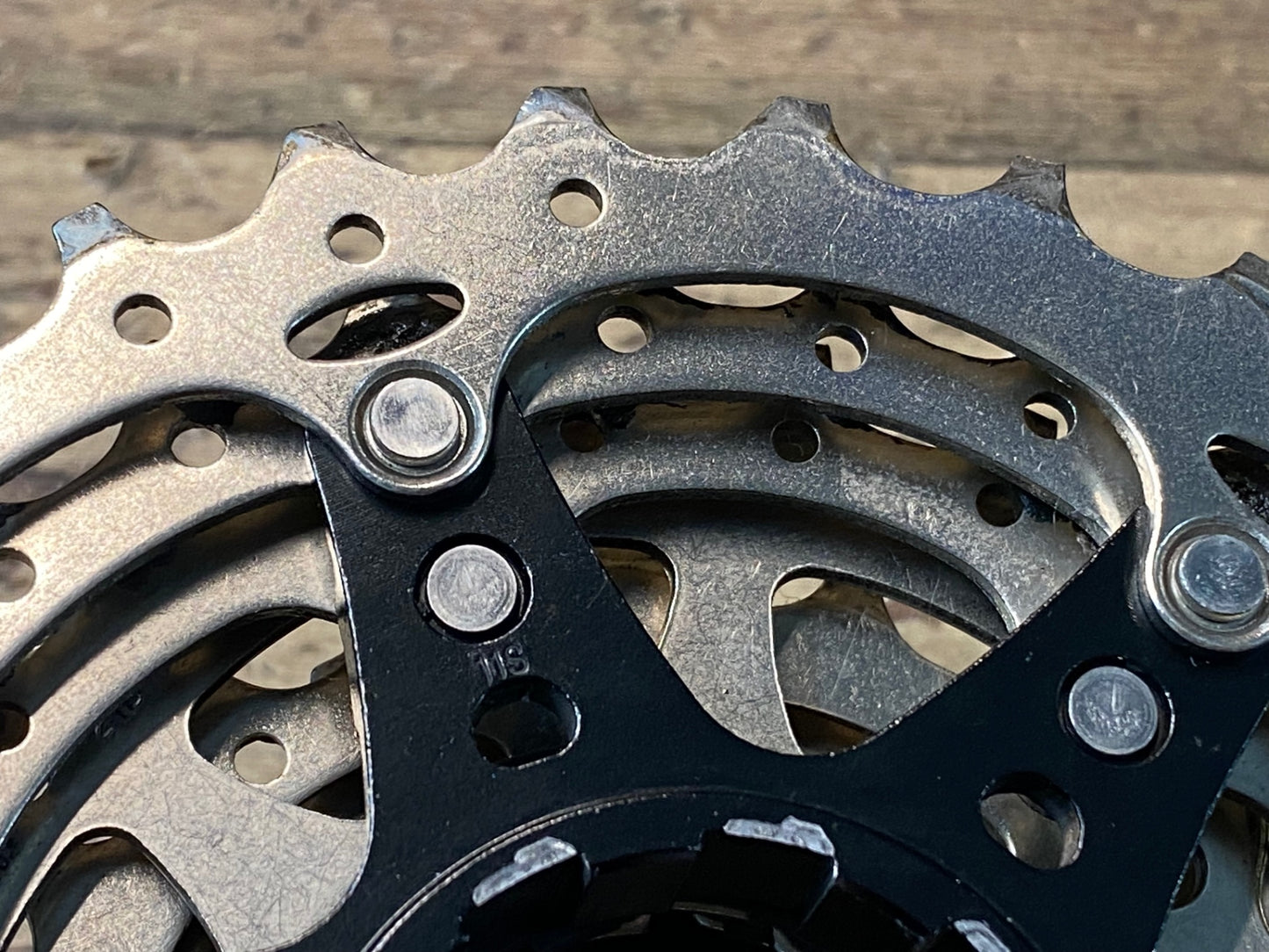 IM268 シマノ SHIMANO 105 CS-5800 スプロケット 11S 11-28T