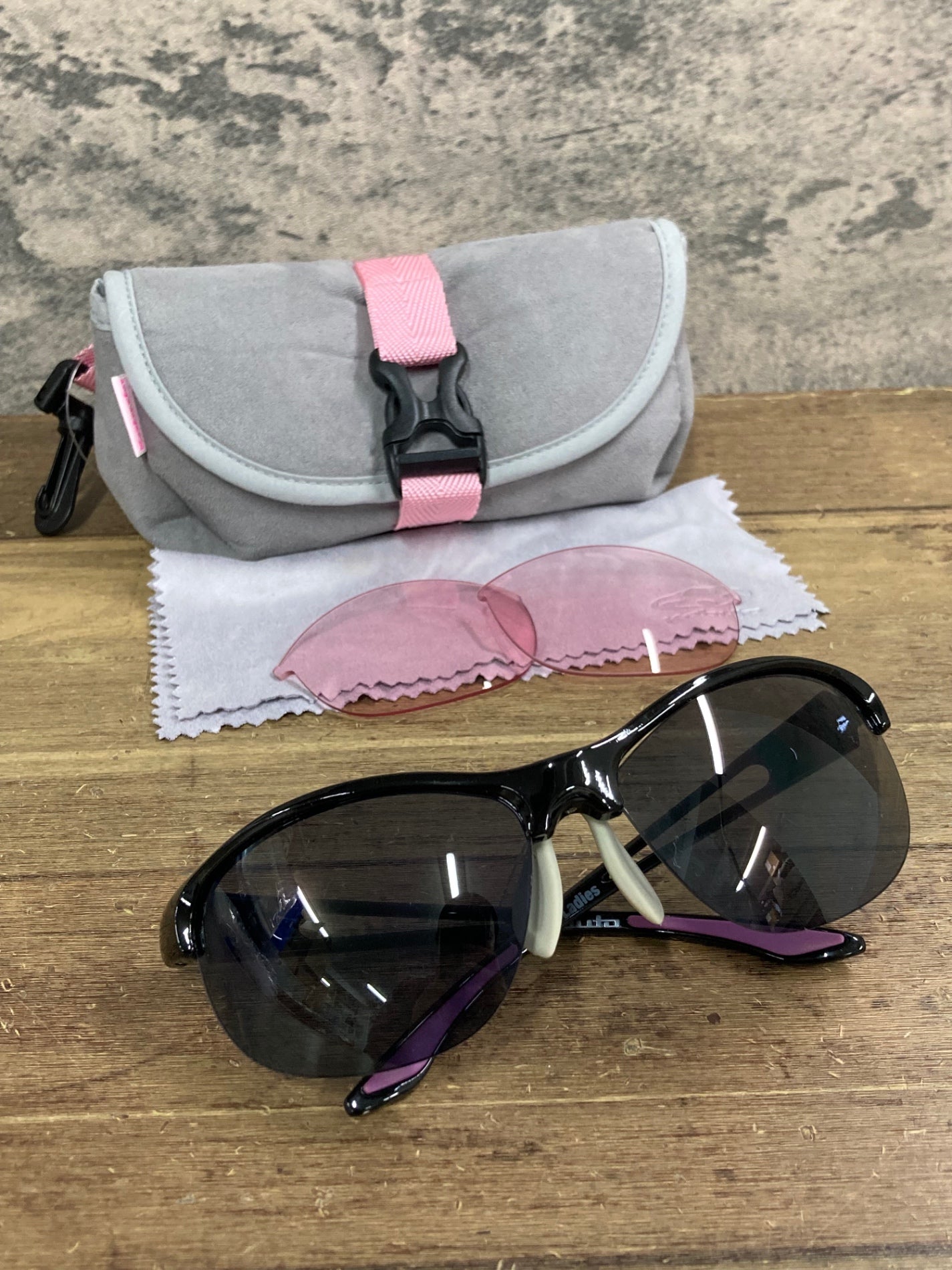 IY779 カブト kabuto ビナート Binato-Ladies サングラス アイウエア 黒