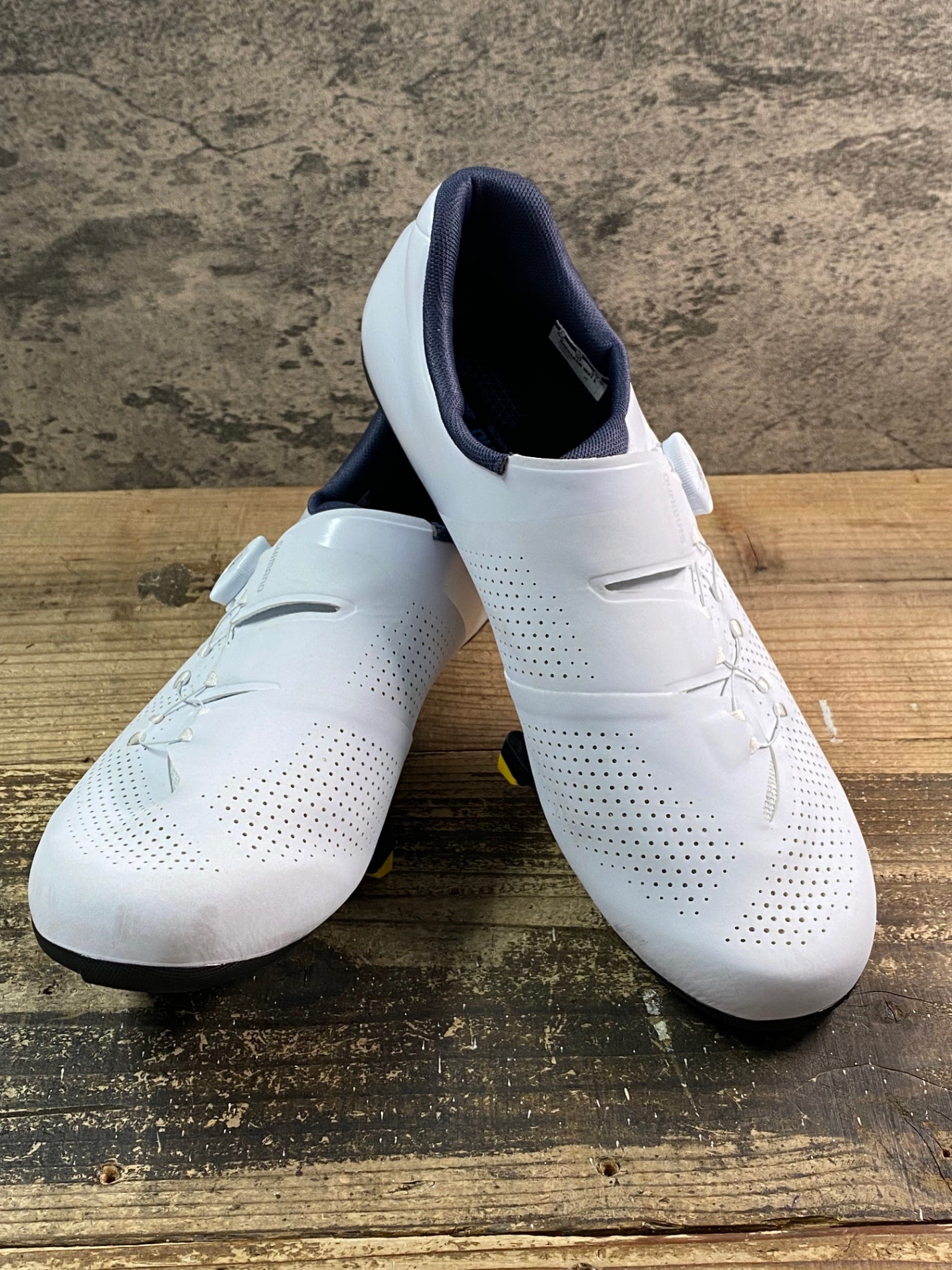 JA593 シマノ SHIMANO RC3 SH-RC302M ビンディングシューズ 白 EU44 3穴