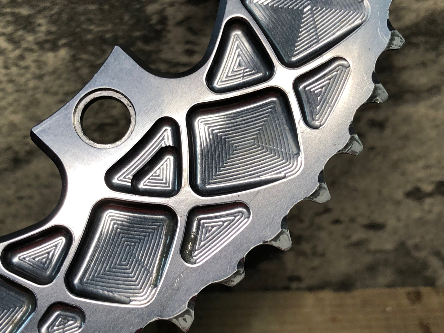 IN863 アブソリュートブラック ABSOLUTE BLACK チェーンリング グレー 楕円 50T