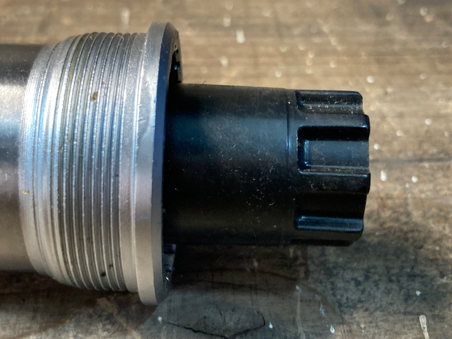 IS156 シマノ SHIMANO ネクサーヴ NEXAVE BB-C900 BB 121mm 68mm