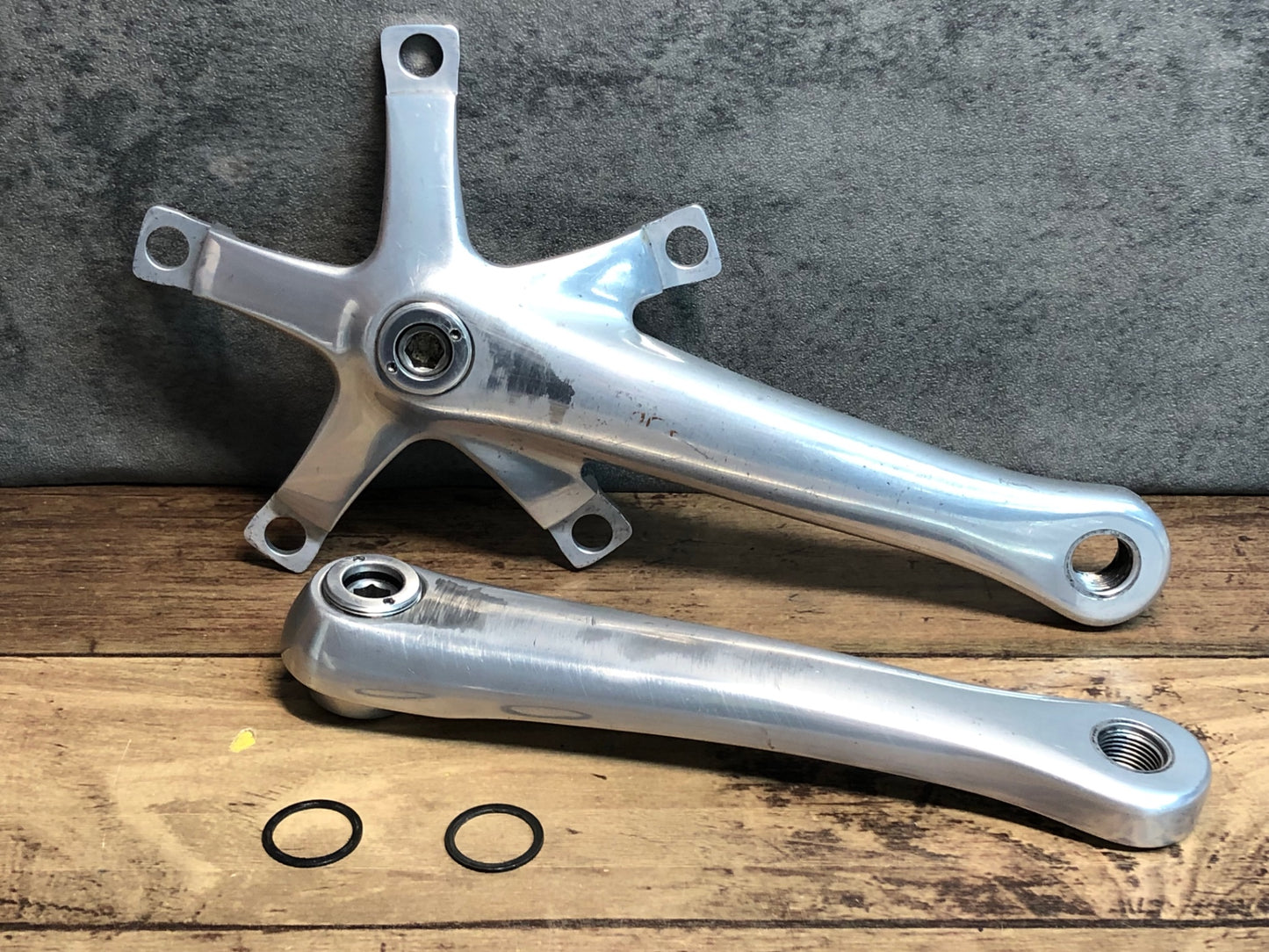 IG037 シマノ SHIMANO デュラエース DURA-ACE FC-7701 クランクアーム 167.5mm ※ロゴ消え、スレ、傷