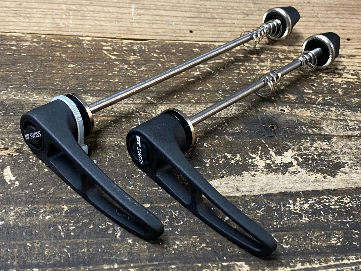 IY765 DT SWISS クイックスキュワー 100/130mm