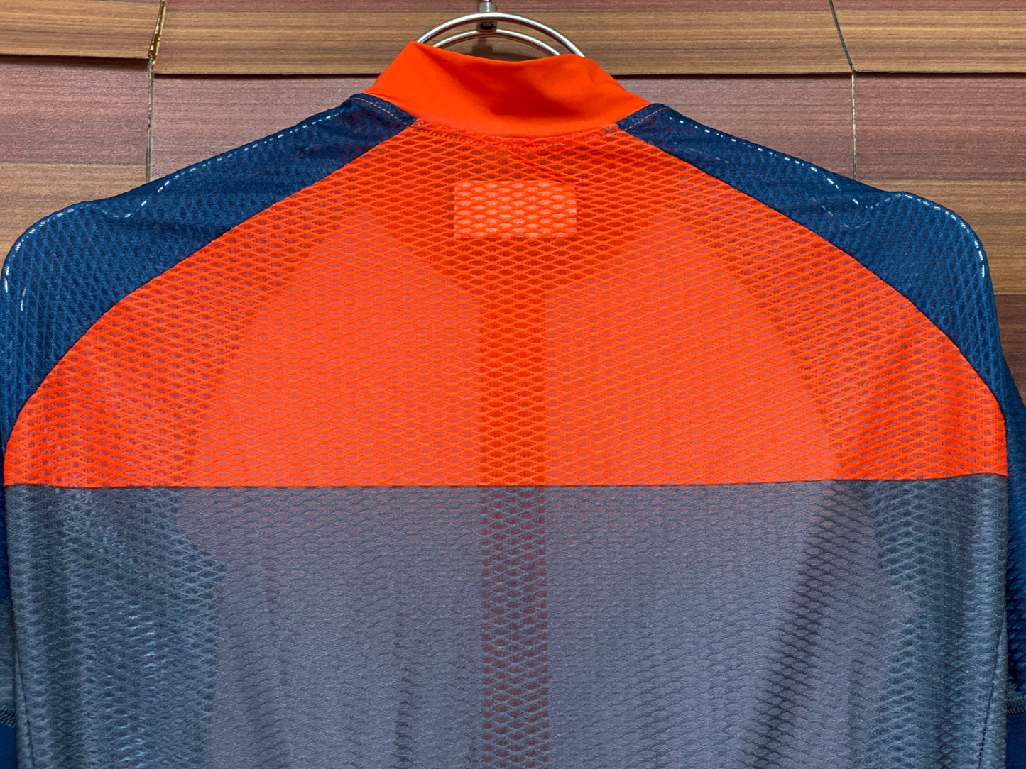 IU583 パスノーマルスタジオ PAS NORMAL STUDIOS 半袖 サイクルジャージ 赤 Mサイズ