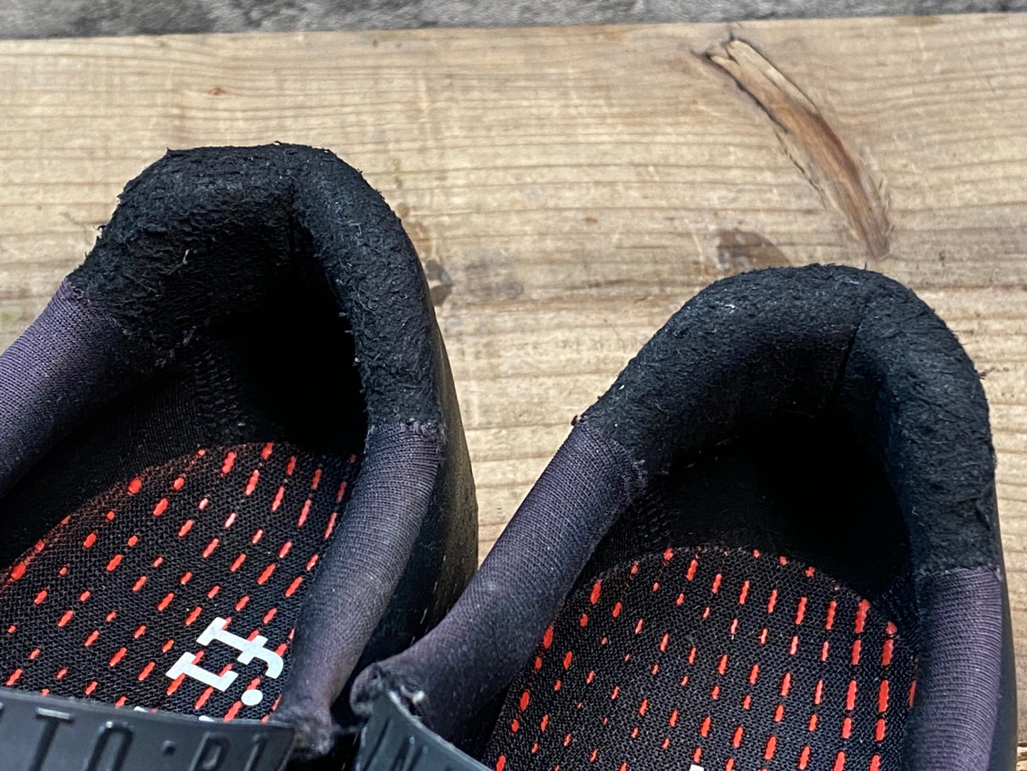 JB328 フィジーク fizik INFINITO R1 Shoes ビンディングシューズ 黒 EU42 3穴