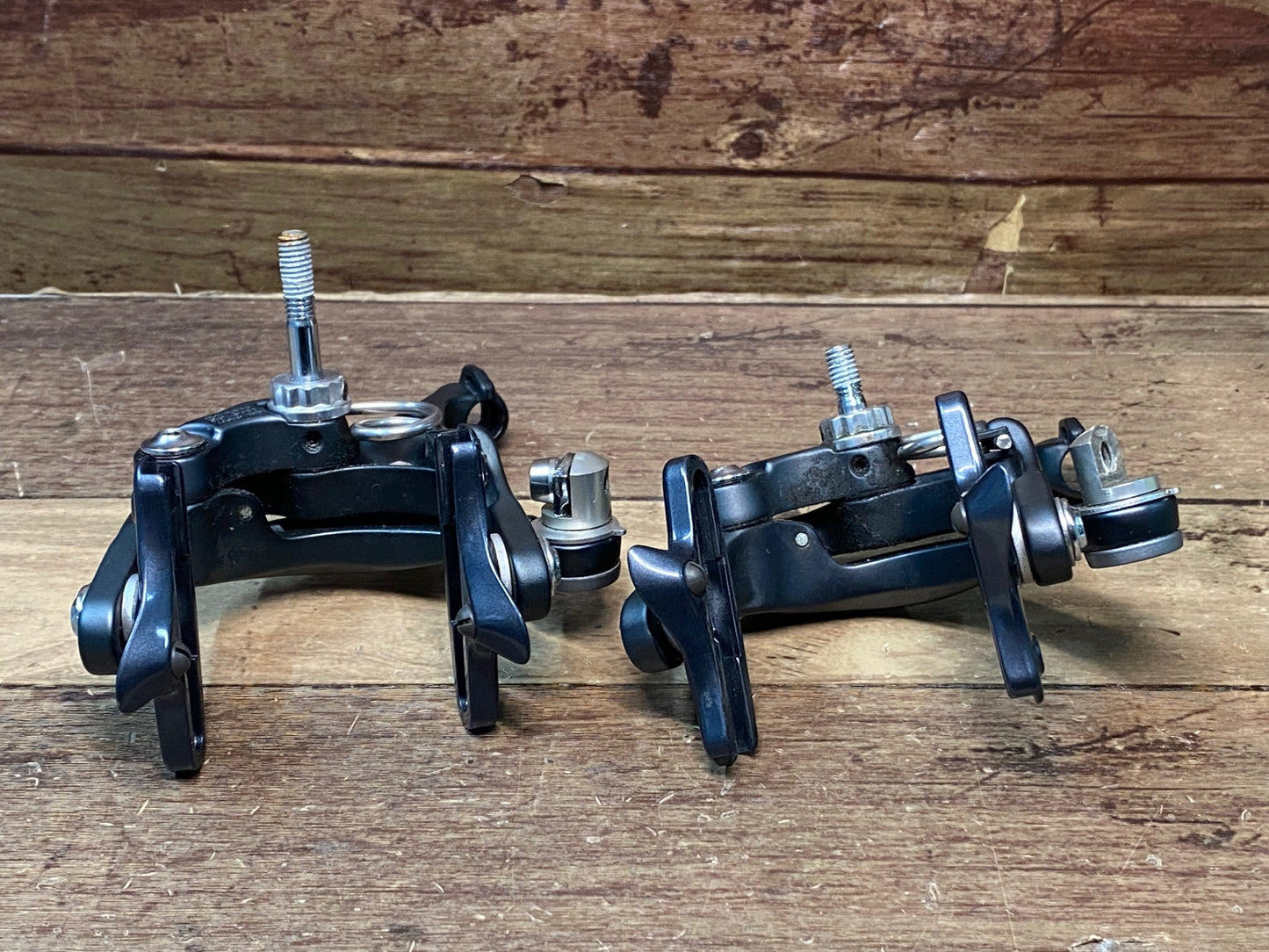 IC816 シマノ SHIMANO アルテグラ ULTEGRA BR-6700 ブレーキキャリパー 前後セット ※ワイヤー固定板ボルト欠品