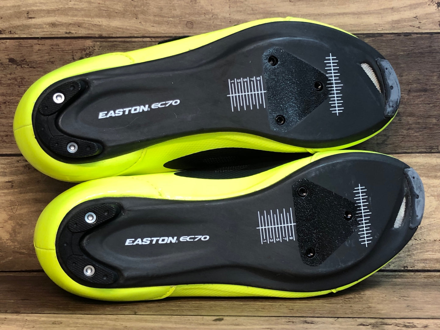 IP475 ジロ GIRO SENTRIE TECHLACE ビンディングシューズ 蛍光イエロー SPD-SL EU40 未使用