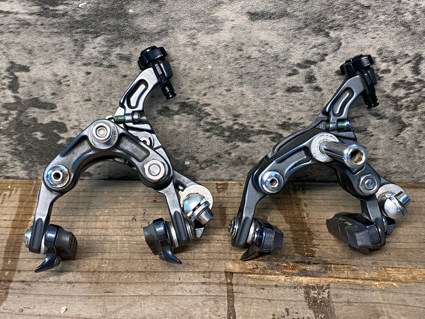 IX450 シマノ SHIMANO アルテグラ ULTEGRA BR-6800 キャリパーブレーキ 前後セット