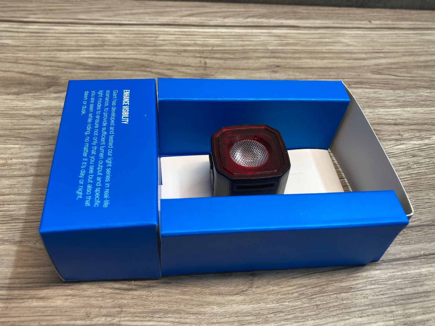 IV769 ジャイアント GIANT RECON TL 100 テールライト