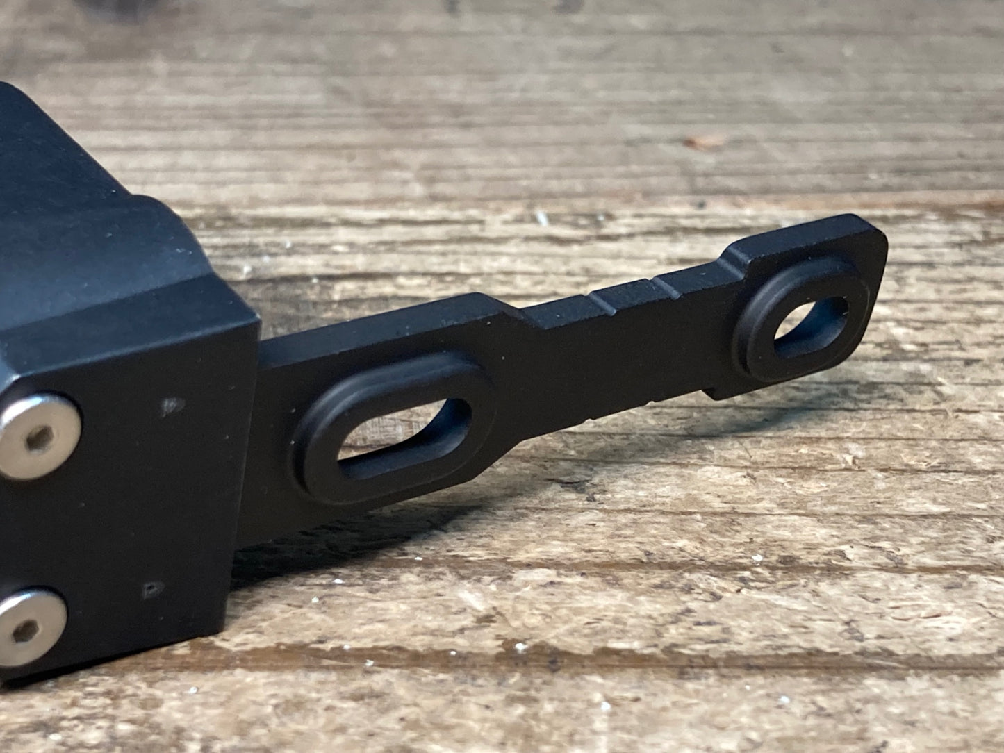 IK873 シマノ SHIMANO BM-DN100-S 16mm バッテリーマウント