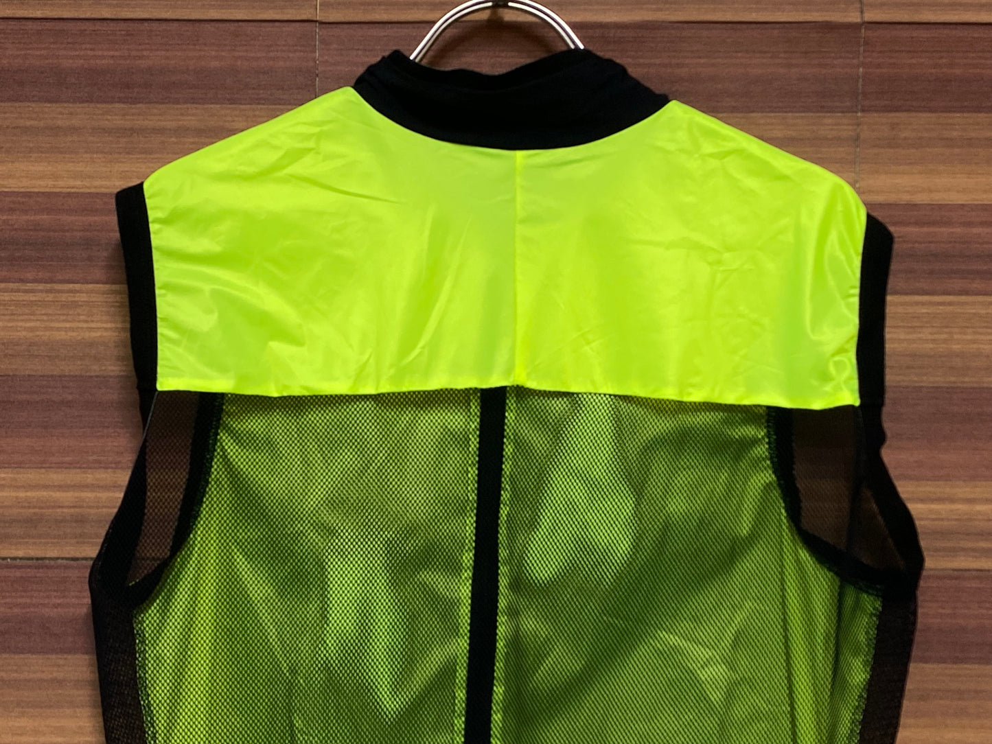 IR559 アソス assos MILLE GT WIND VEST C2 black ジレ ベスト 黄色 M