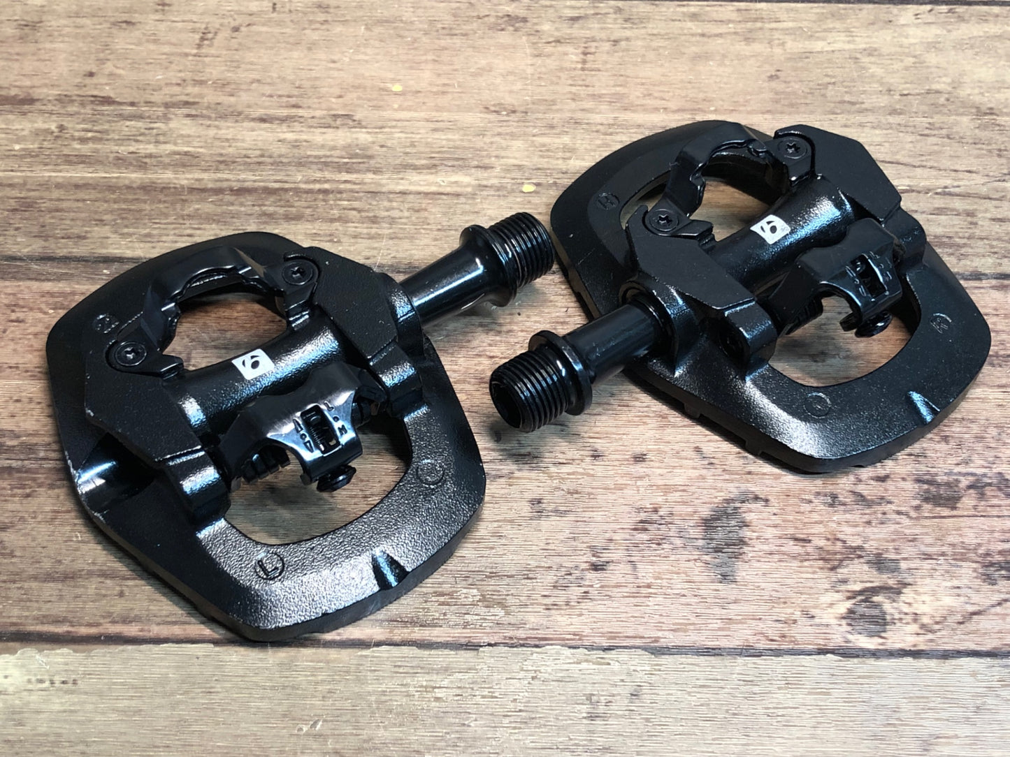 IN688 ボントレガー BONTRAGER 片面 ビンディングペダル SPD 黒