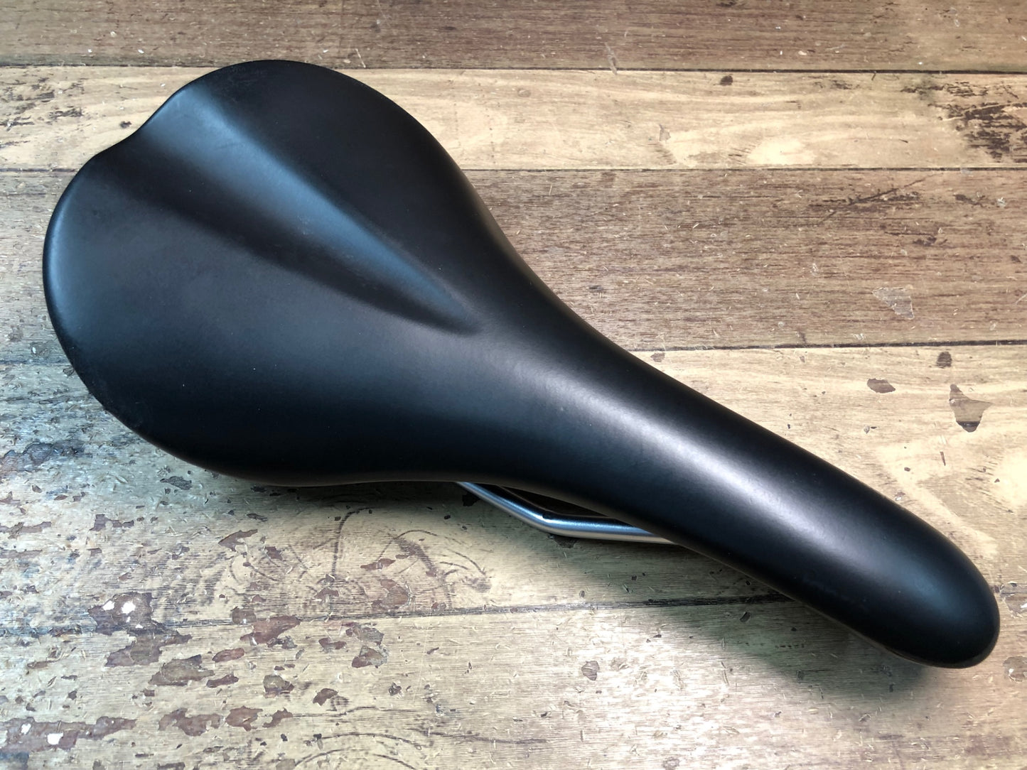 IN303 ファブリック fabric スクープ SCOOP クロモリレール サドル スレ有