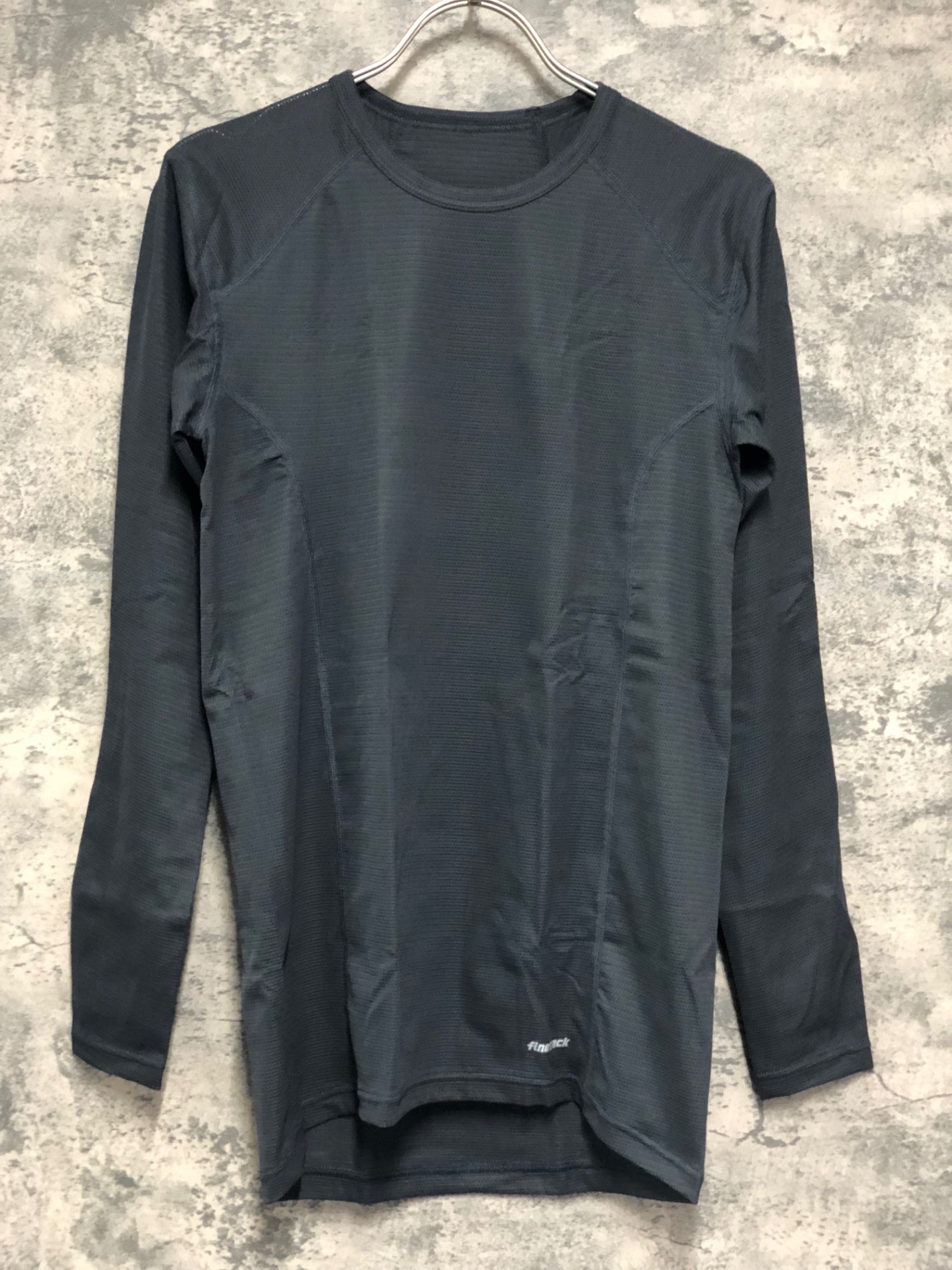 IV920 finetrack 長袖 ベースレイヤー 黒 M