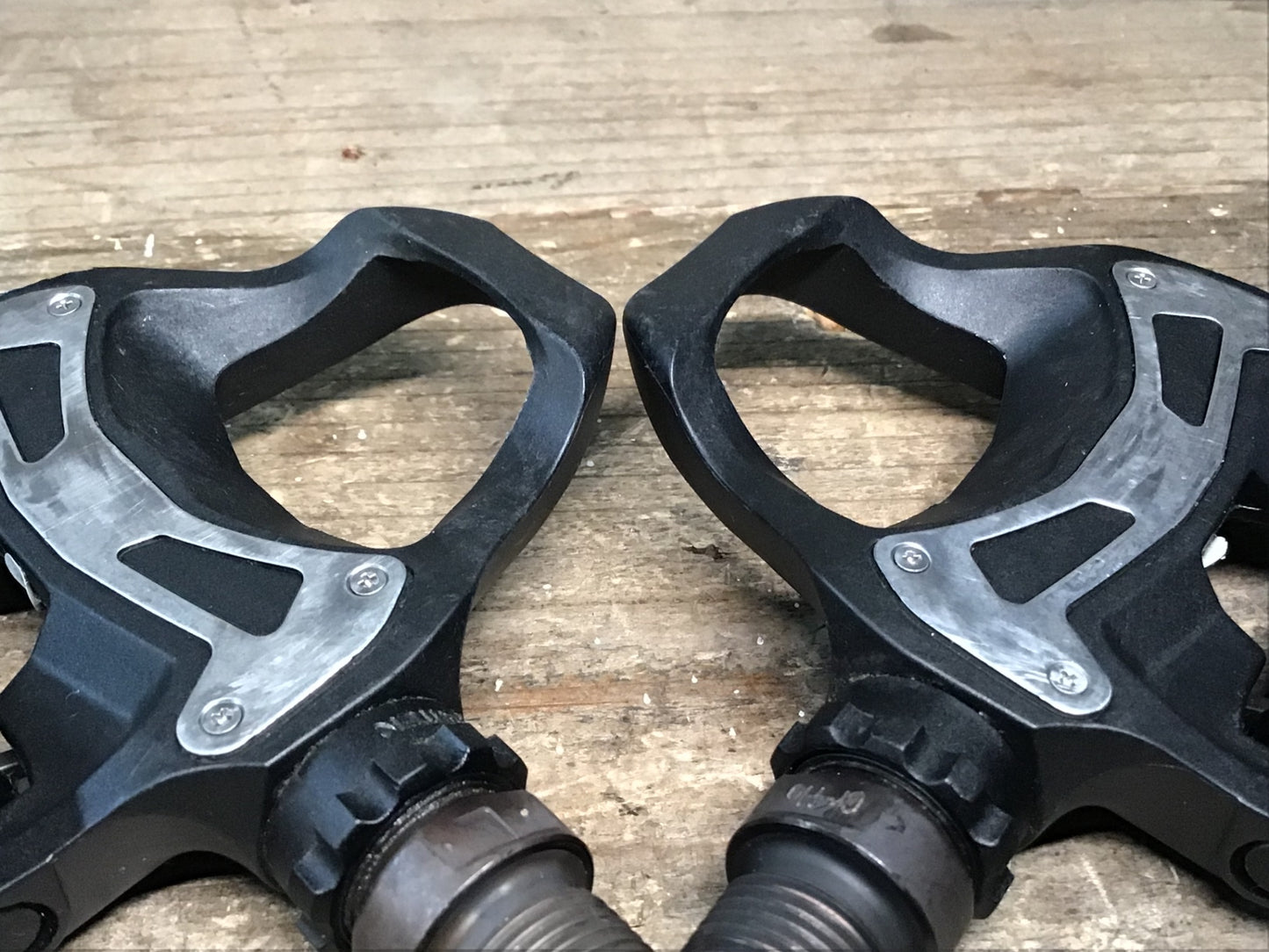 IN677 シマノ SHIMANO PD-R550 ビンディングペダル SPD-SL