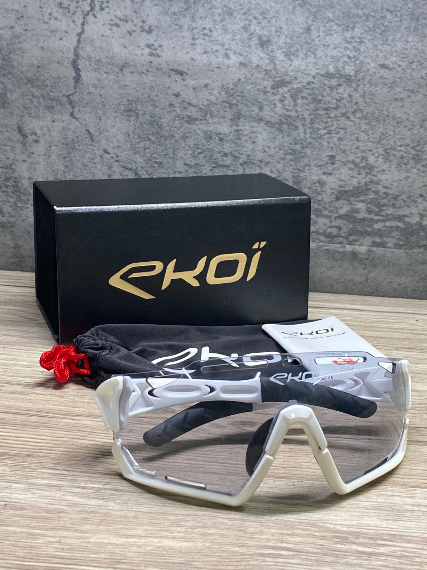 JD498 エコイ EKOI PERSOEVO7 サングラス アイウェア 白 ※レンズ擦れ
