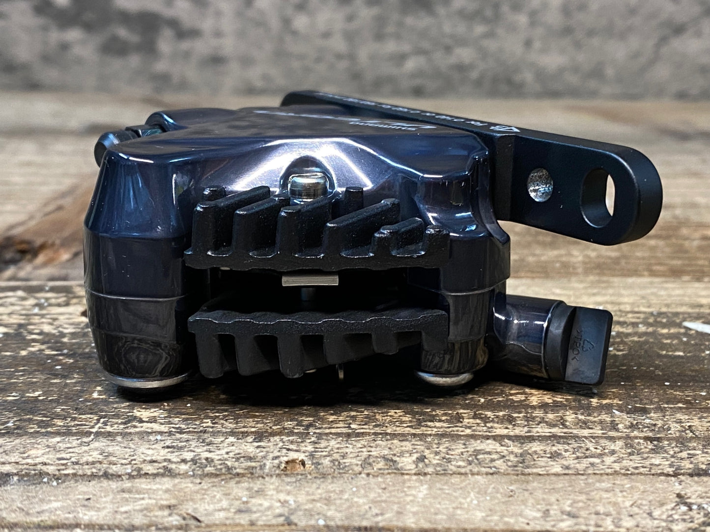 IV582 シマノ SHIMANO アルテグラ ULTEGRA BR-R8070 ディスクブレーキ キャリパー フロント