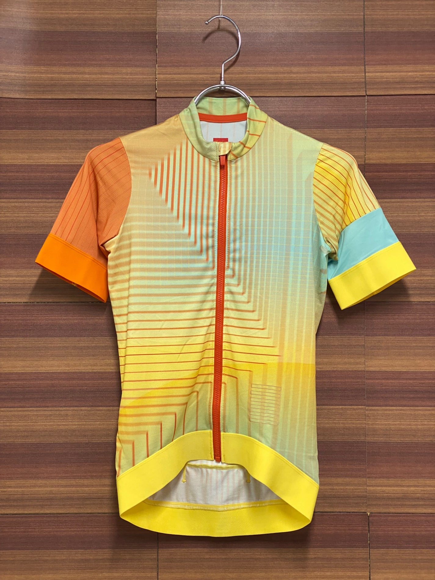 IU004 ラファ Rapha TUNNEL VISION W PT TRAINING JERSEY 半袖 サイクルジャージ 黄 総柄 XXS