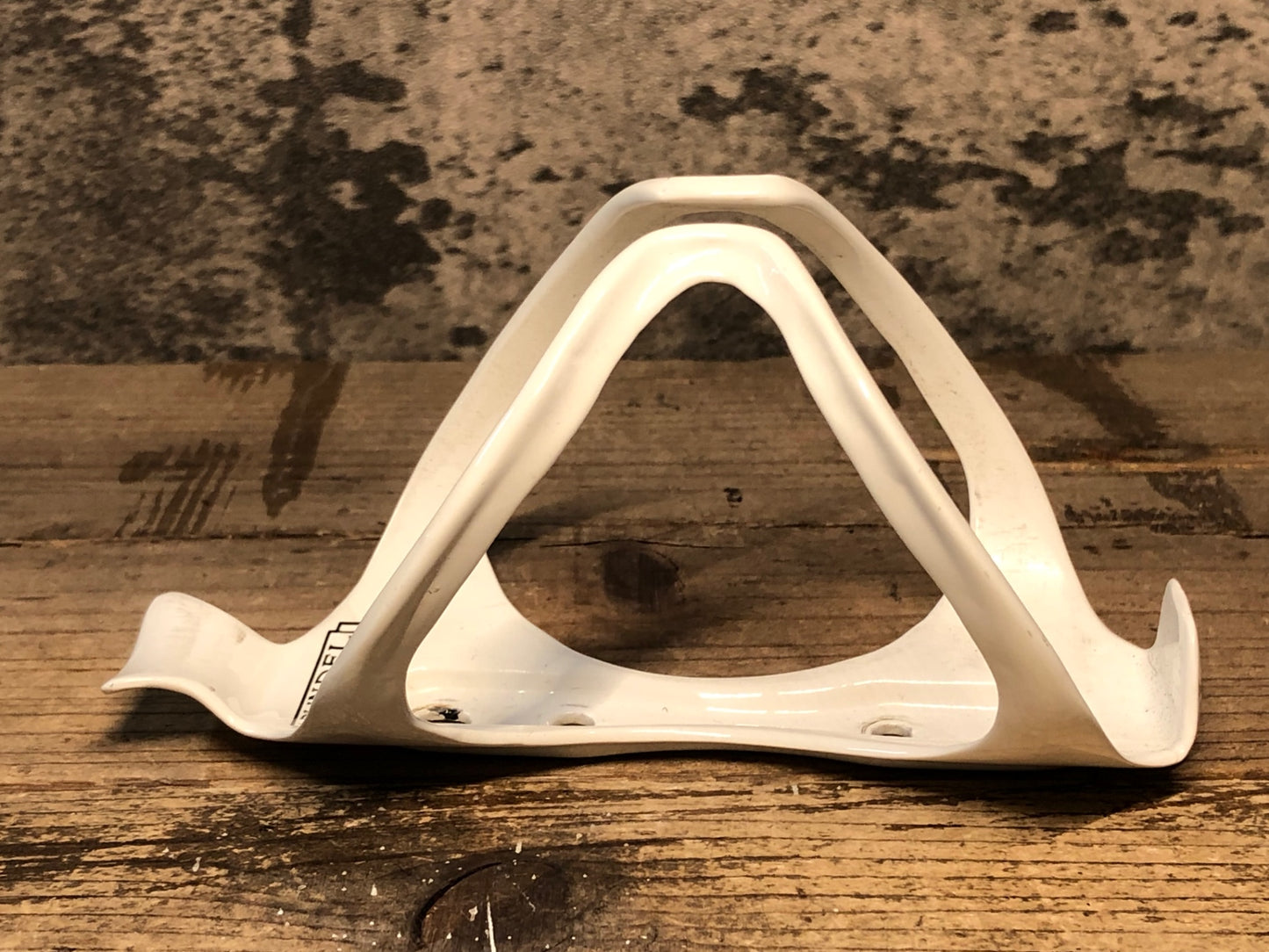 IX392 アランデル ARUNDEL カーボン ボトルケージ 2個セット 白 ※クラックの為ジャンク