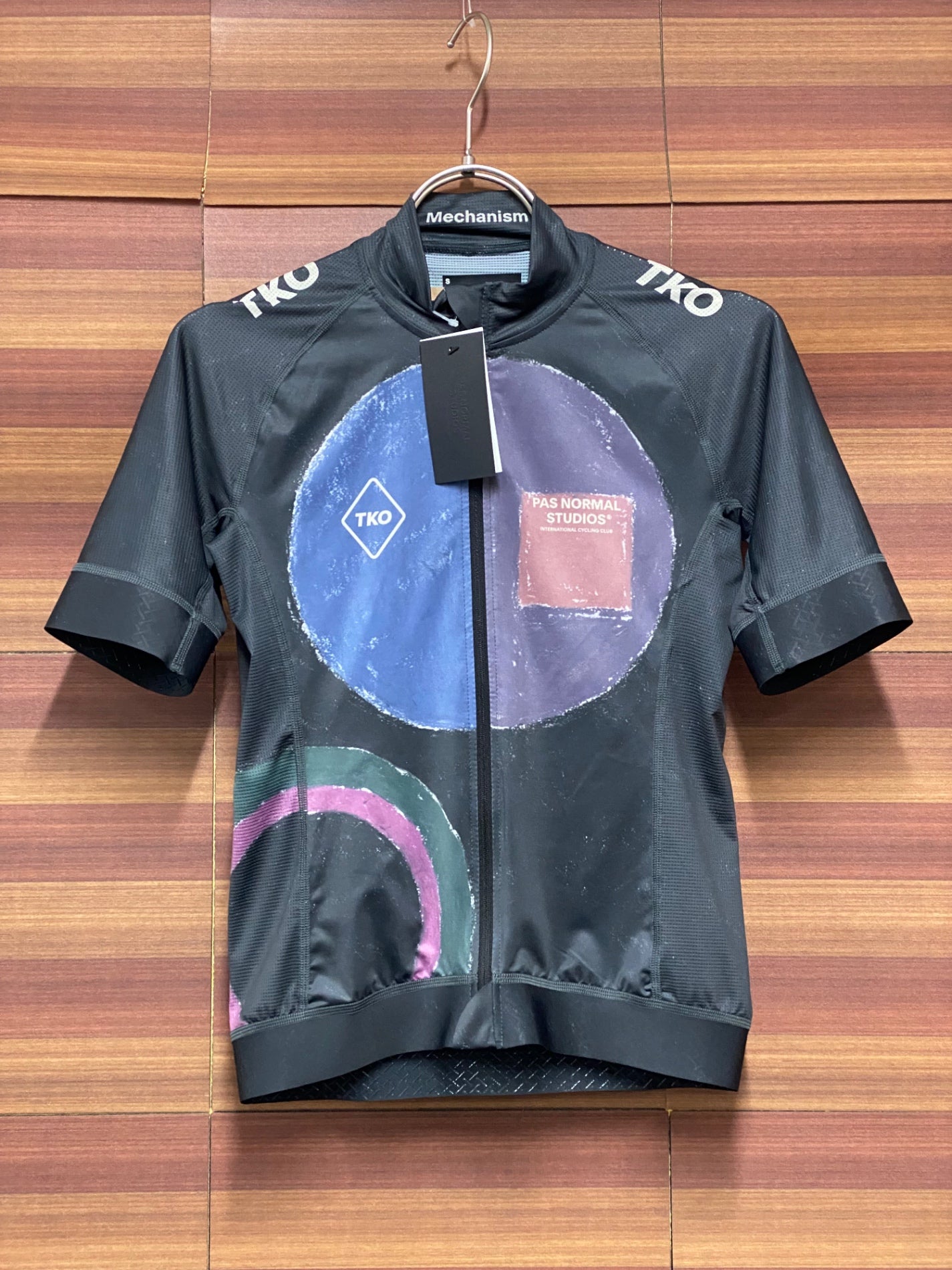 IU943 パスノーマルスタジオ PAS NORMAL STUDIOS T.K.O MECHANISM JERSEY 半袖 サイクルジャージ 黒 総柄 S