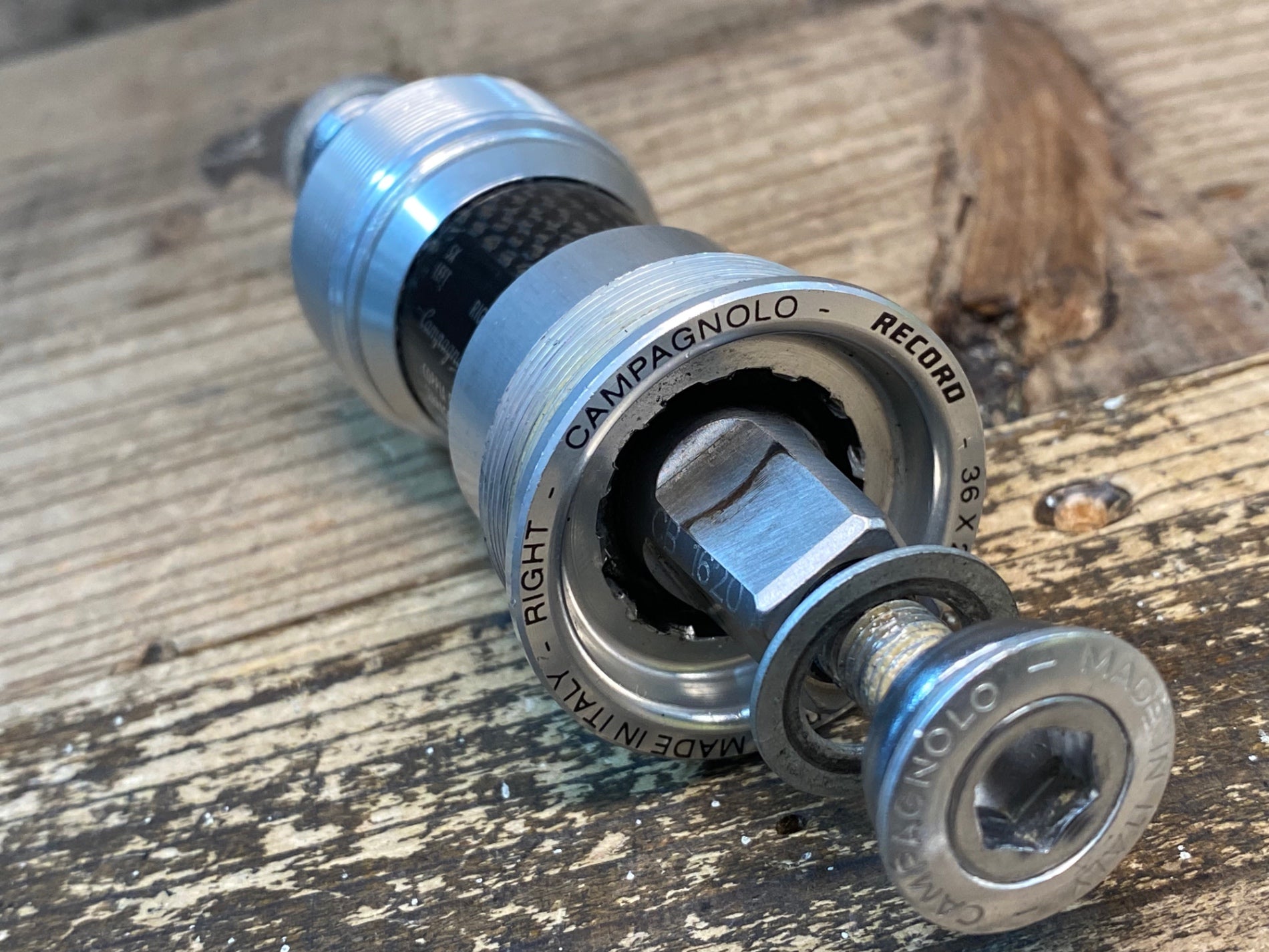中古)Campagnolo (カンパニョーロ) RECORD BB 102mm ITA