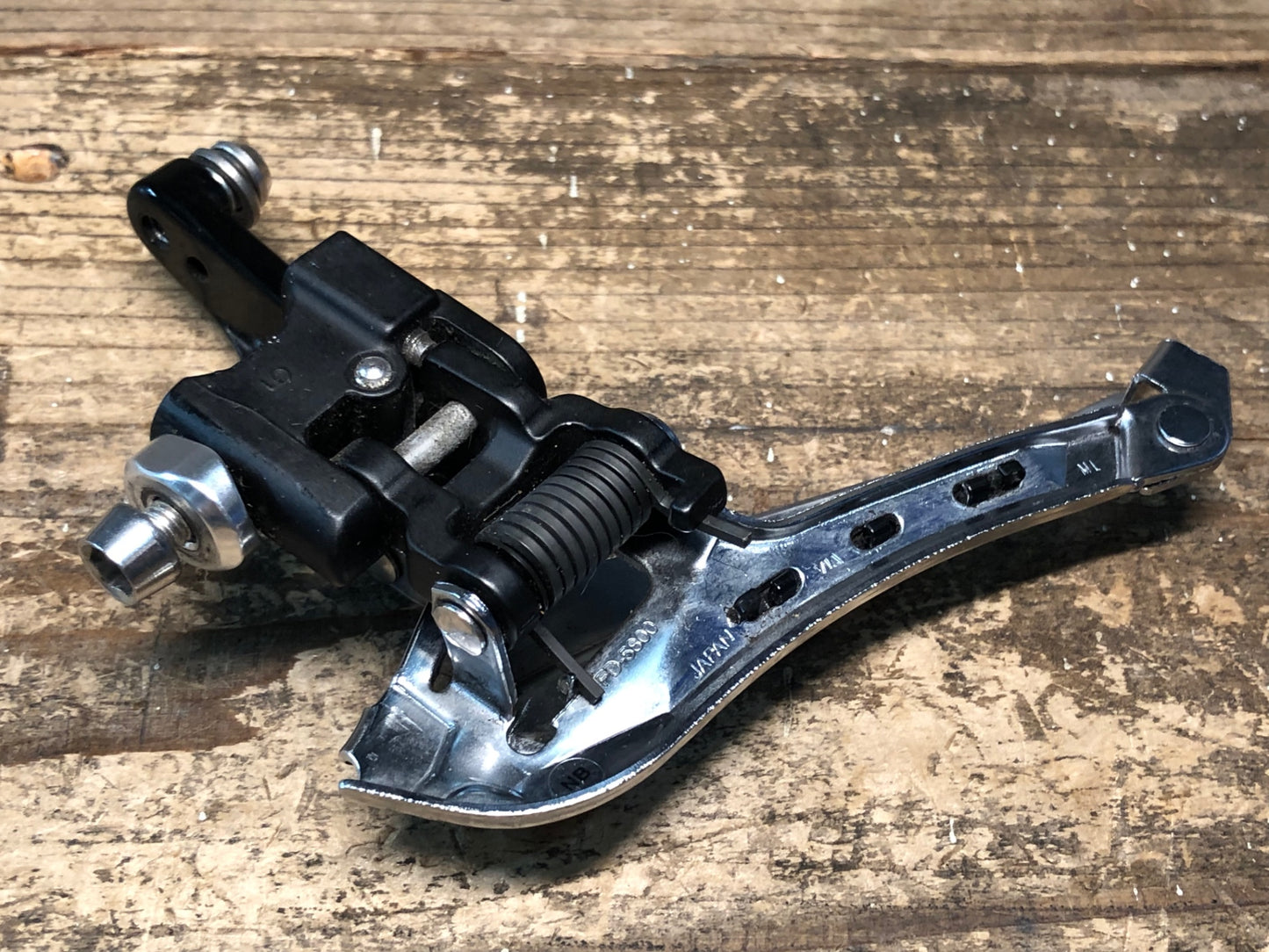 IX969 シマノ SHIMANO 105 FD-5800 フロントディレイラー 直付 2S