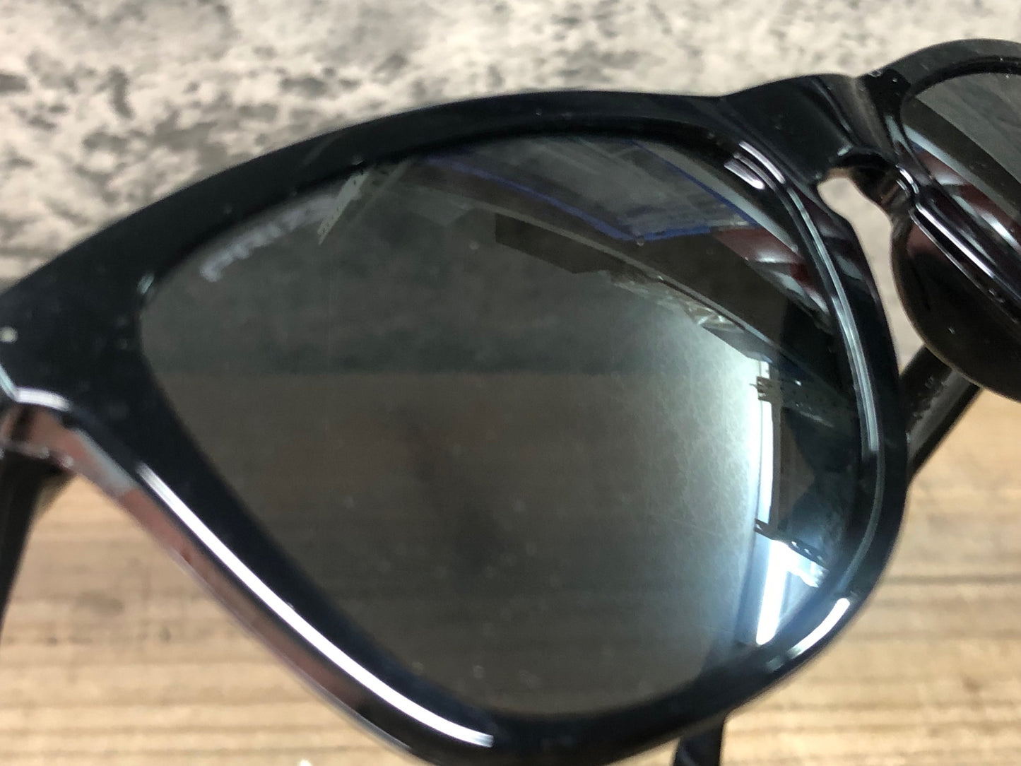 IP686 オークリー OAKLEY フロッグスキン Frogskins アイウェア サングラス PRIZMレンズ 黒
