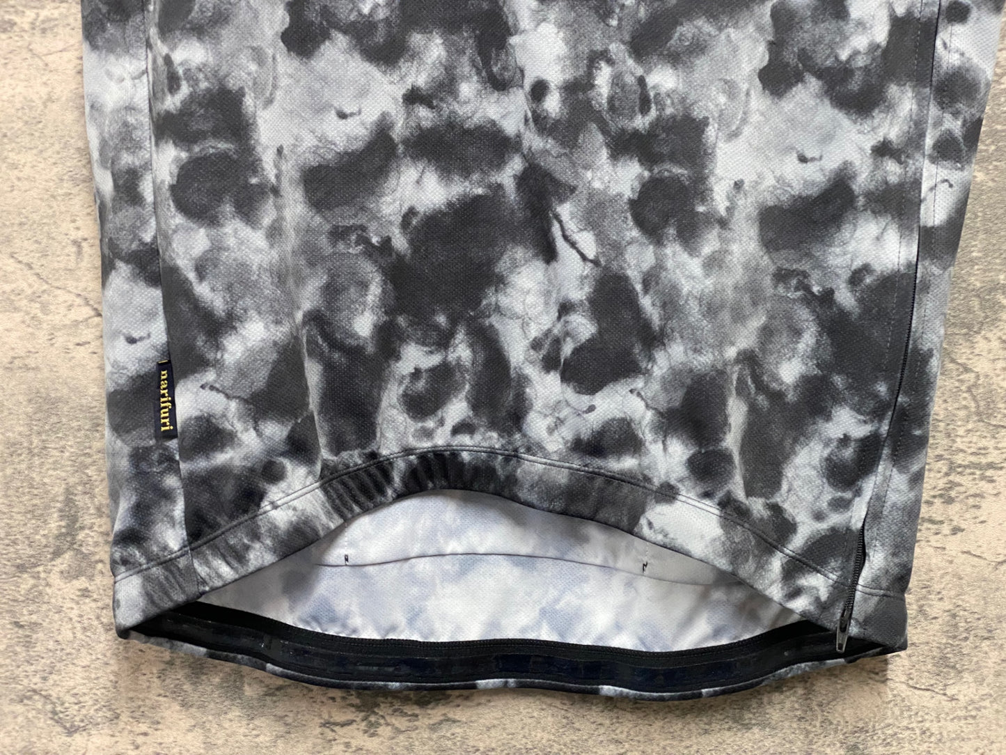 JB827 ナリフリ narifuri 半袖 サイクルジャージ 黒グレー L