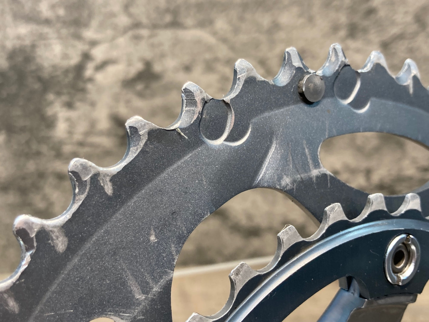 IC404 シマノ SHIMANO 105 FC-5650 クランクセット 170mm 50/34T