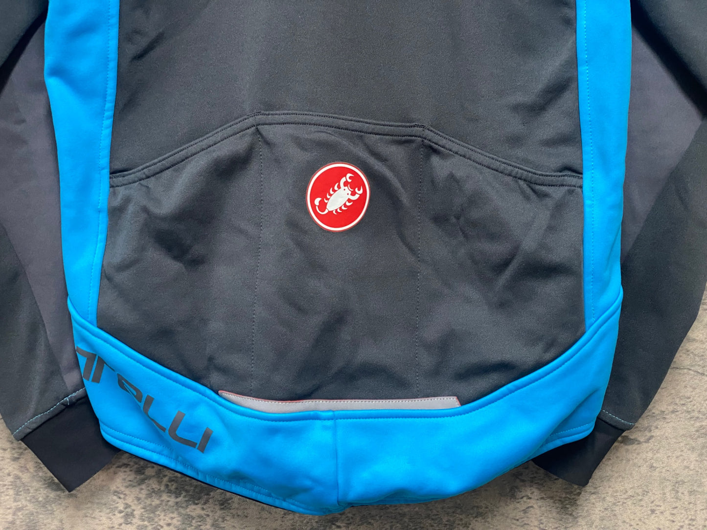 IZ763 カステリ CASTELLI 長袖 サイクルジャケット 水 グレー M 裏起毛 GORE WINDSTOPPER ※汚れ