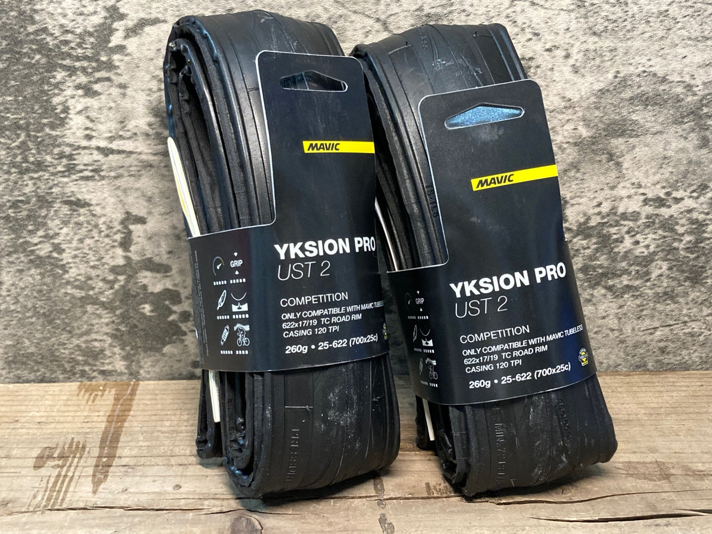 IO109 マヴィック MAVIC イクシオン YKSION PRO UST 2 700C×25C 2本セット
