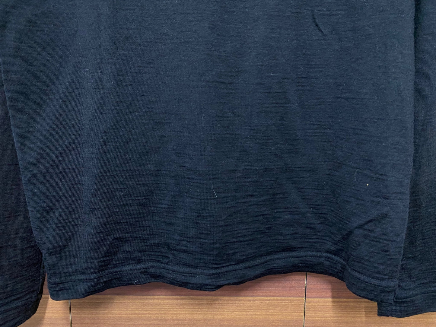 IN940 トーキョーウィールズ TOKYOWheels 長袖 ベースレイヤー 黒 ※サイズ不明、動物の毛