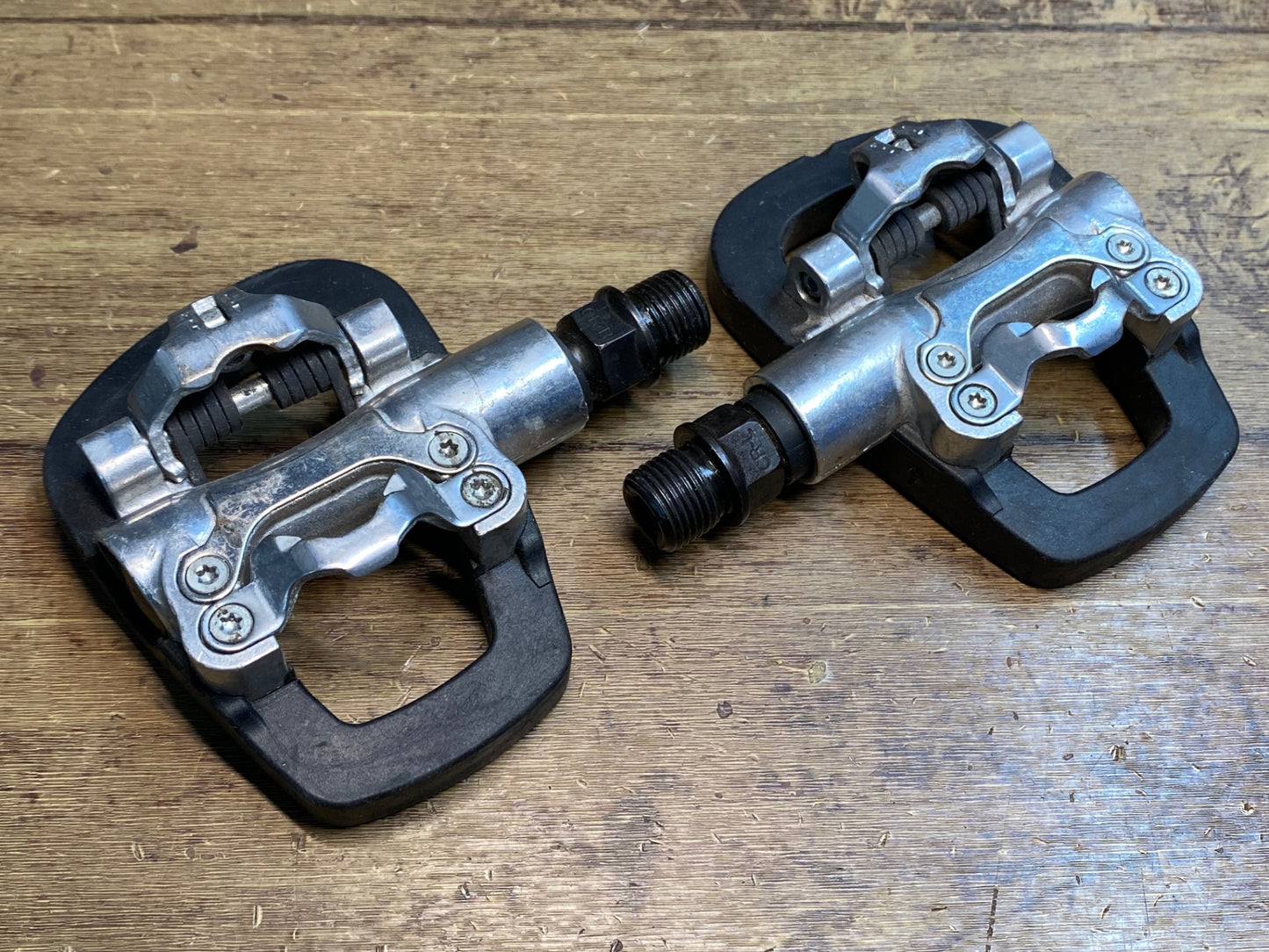 IZ040 ディズナ DIXNA FPラバークリップレスペダル ビンディングペダル