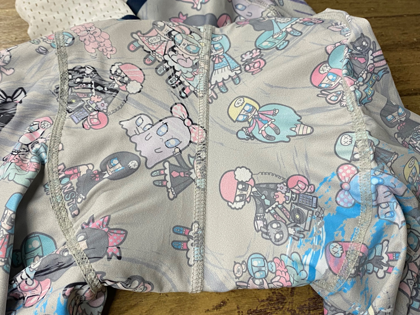 IT123 パンダーニ Pandani ビブショーツ グレー 総柄 S