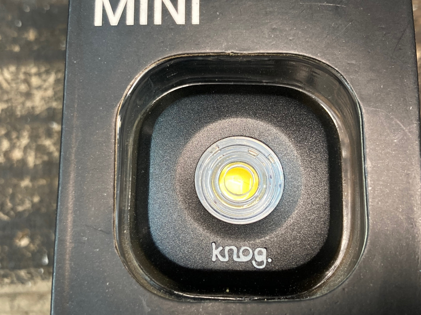 IR301 ノグ knog Blinder MINI DOT フロントライト