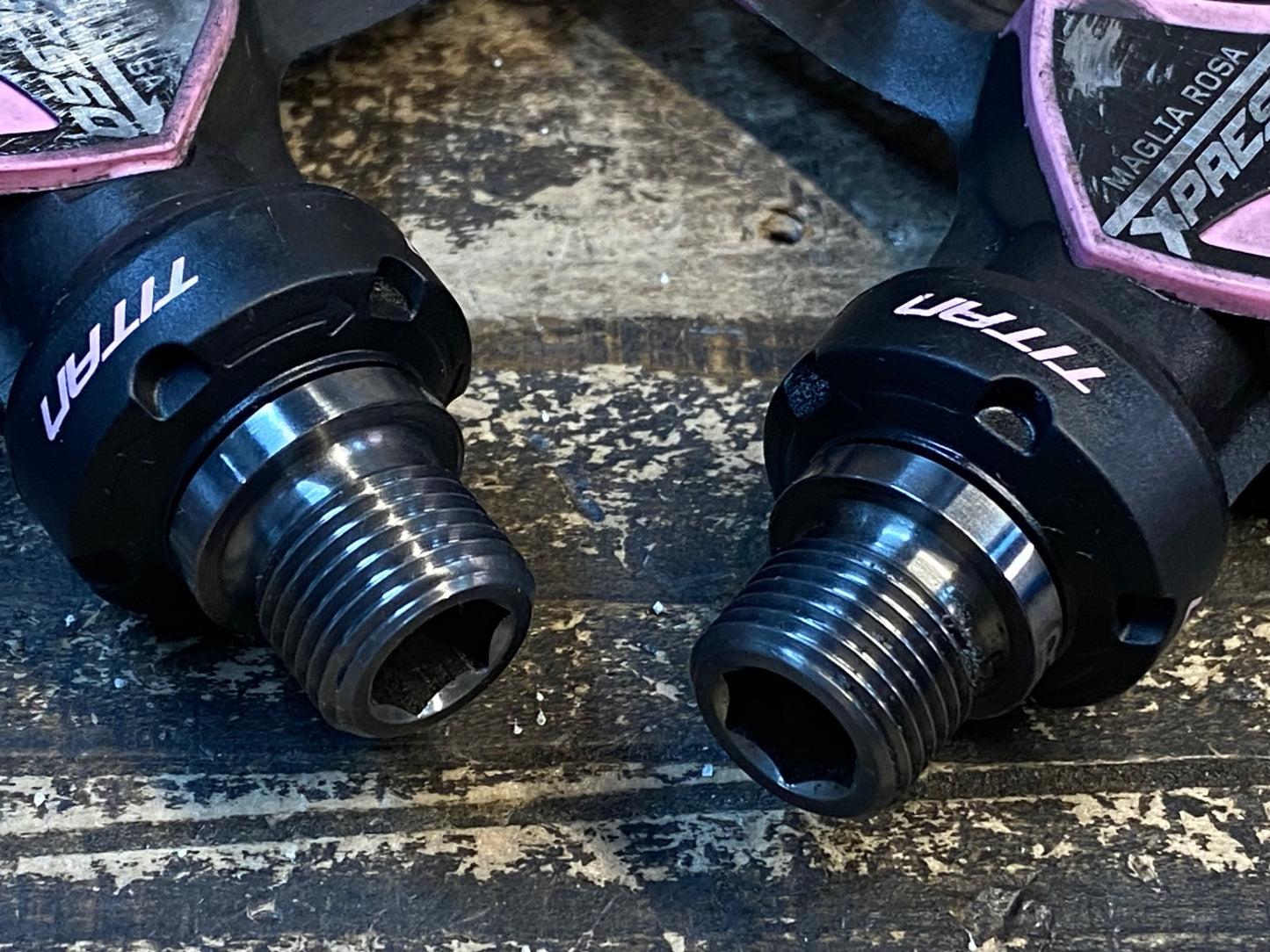 IZ641 タイム TIME XPRESSO12 ビンディングペダル チタンシャフト ピンク