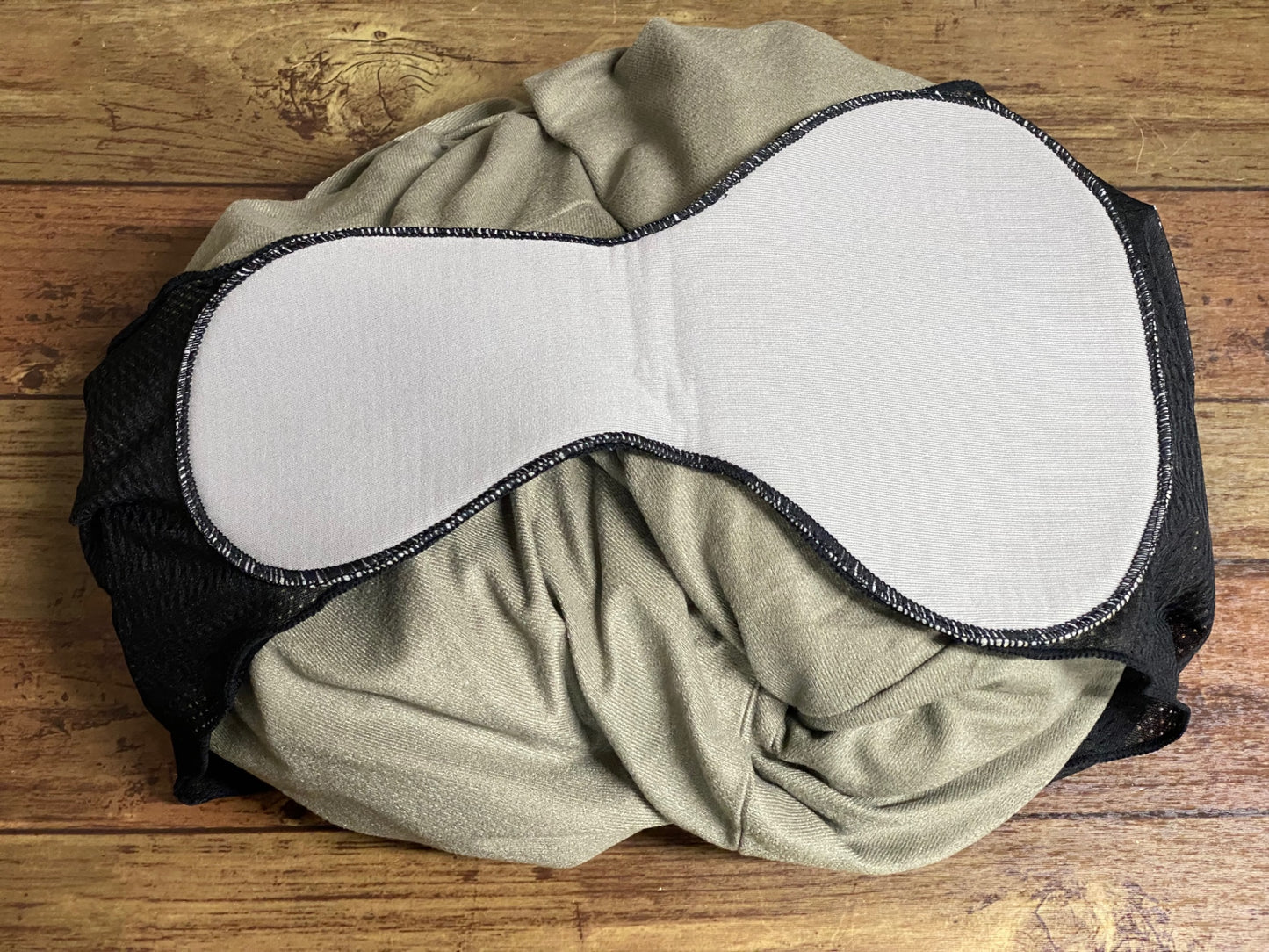 JC112 モンベル mont-bell サイクリングライニングパンツ カーキ XL