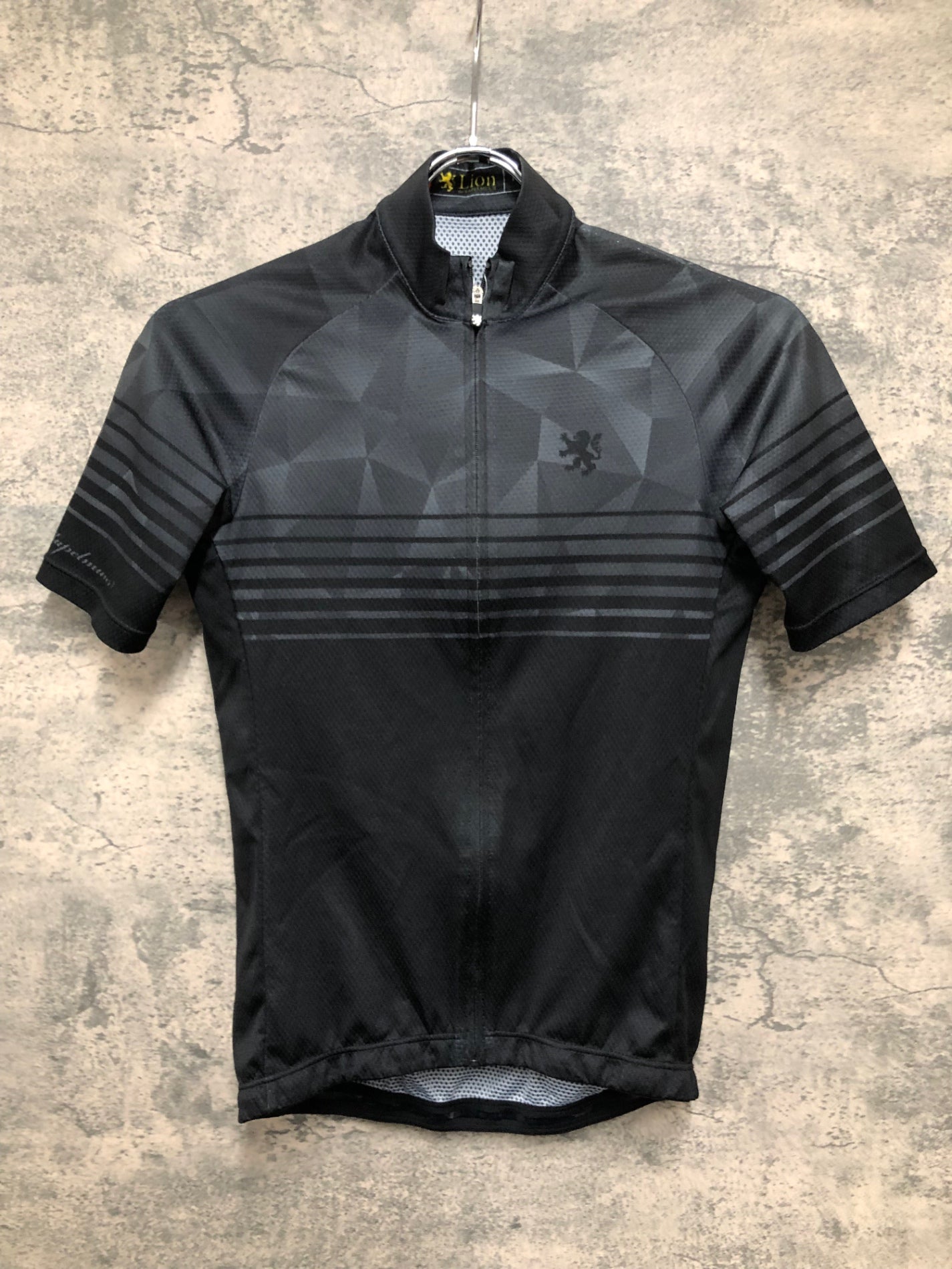 IZ772 リオンドカペルミュール Lion de KAPELMUUR 半袖 サイクルジャージ 黒 M