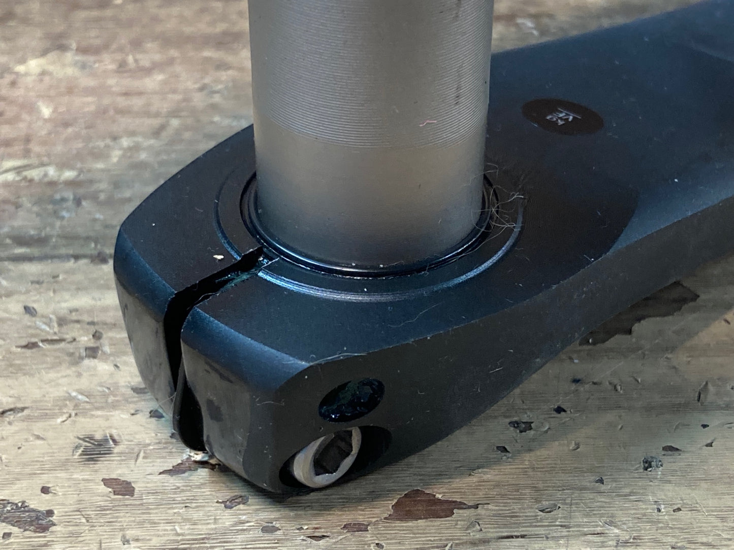 IL832 シマノ SHIMANO 105 FC-R7000 クランクアーム 165mm