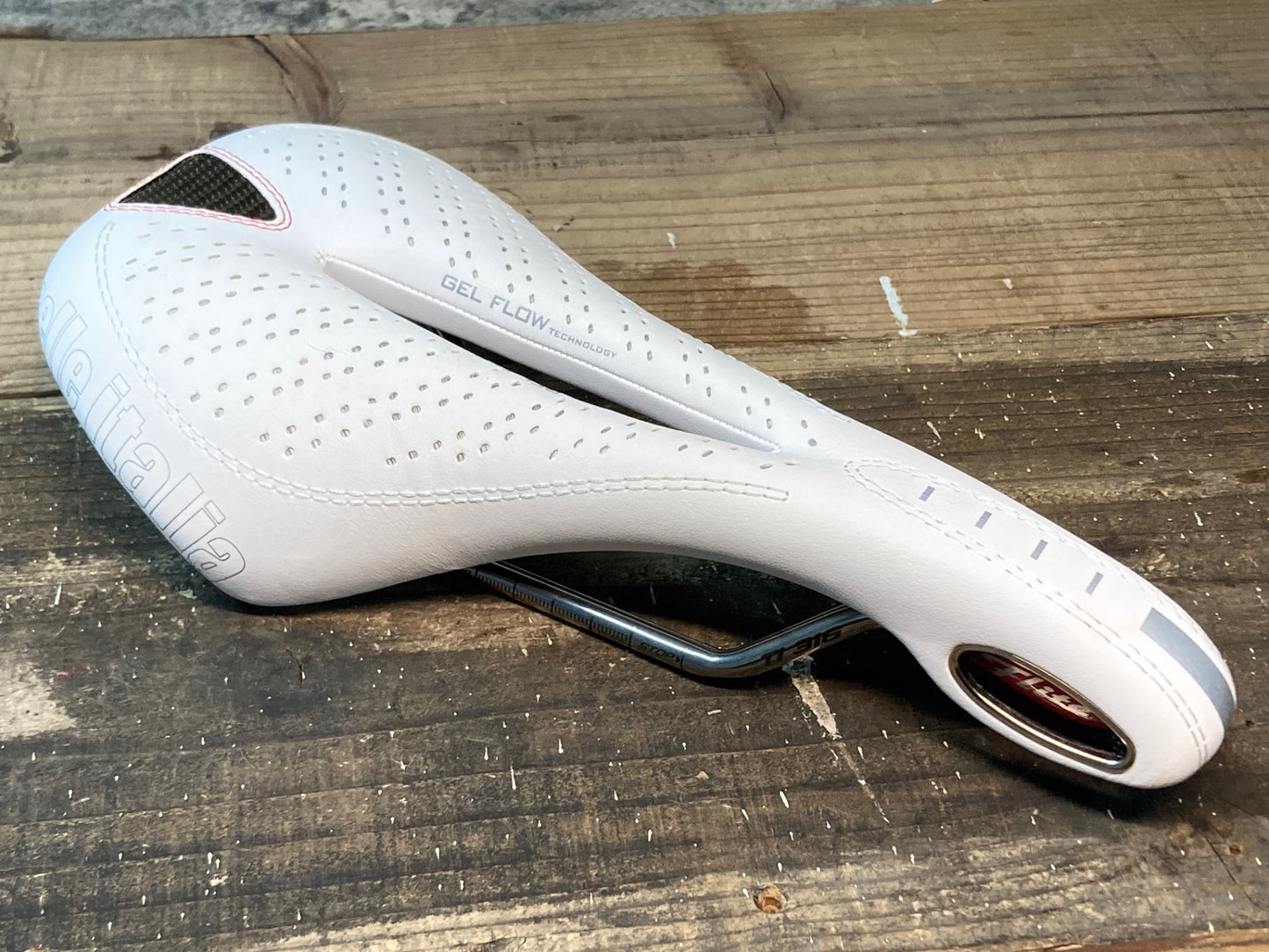 IP823 セライタリア selle italia フライト FLITE GEL FLOW TI316レール 白