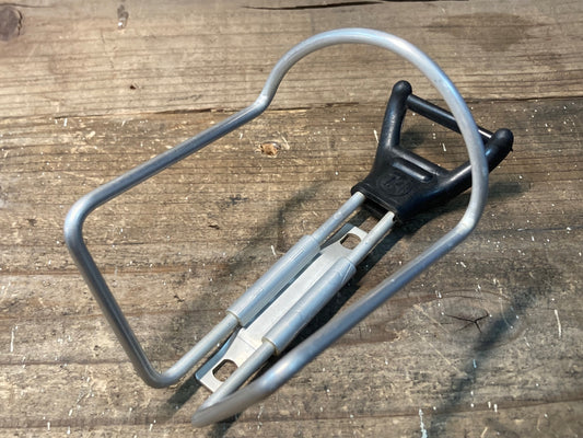 IO835 TA SPECIALITIES ボトルケージ