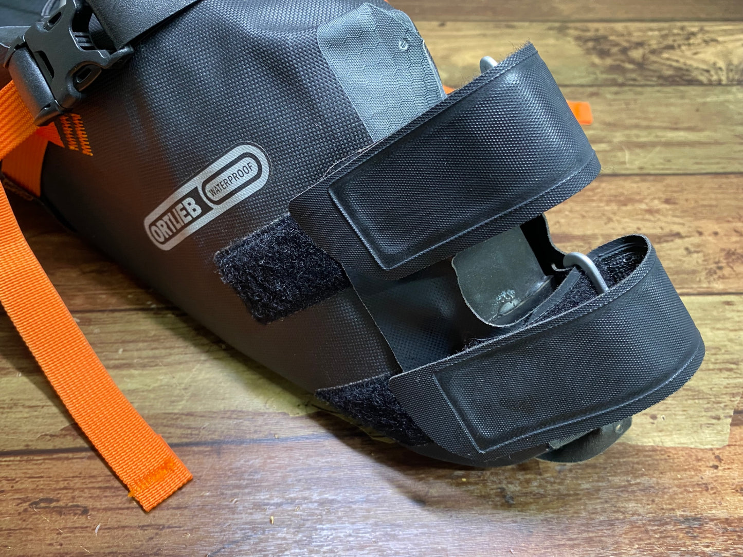 JB889 オルトリーブ ORTLIEB サドルバッグ グレー