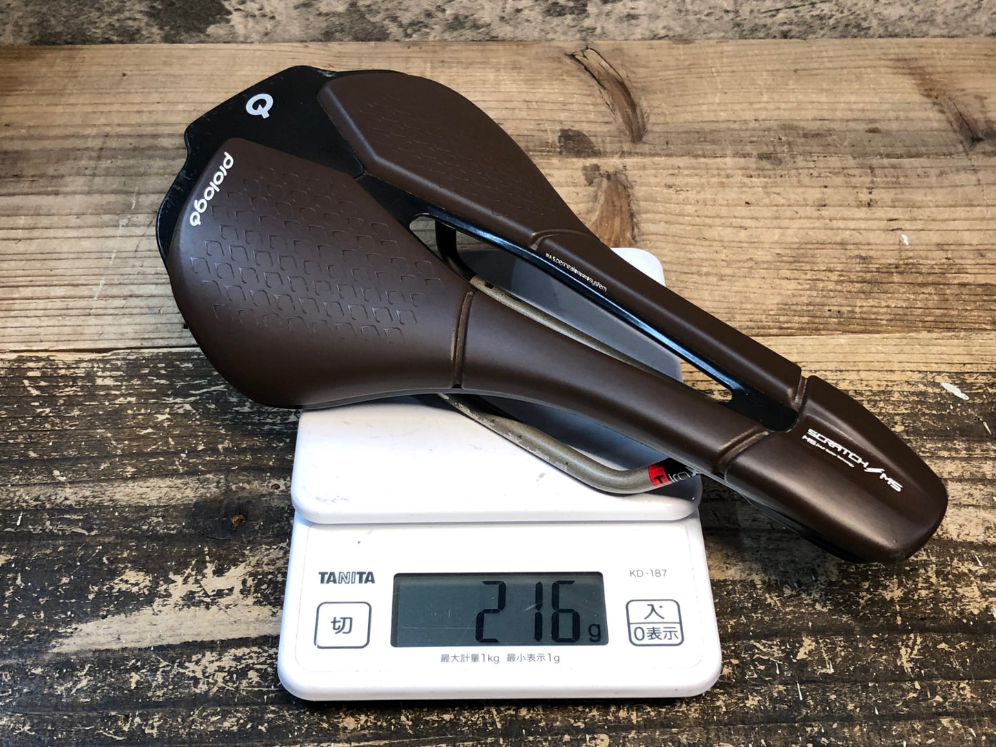 JC142 プロロゴ PROLOGO スクラッチ SCRATCH MS サドル 茶 TiroXレール