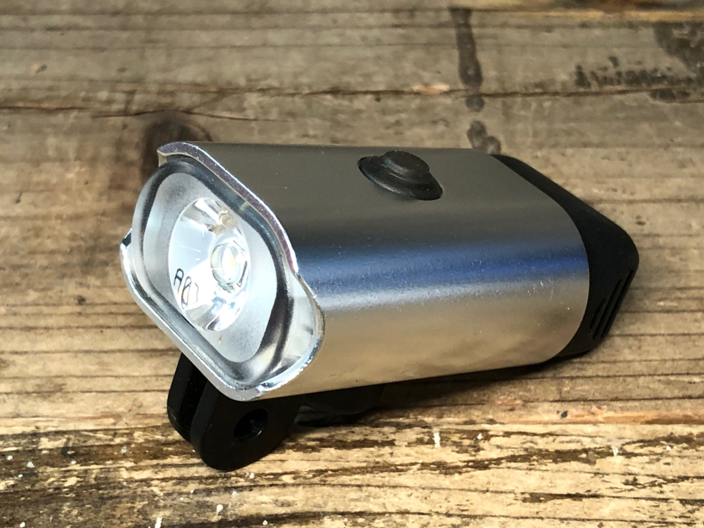 JA788 レザイン LEZYNE 400XL MINI DRIVE フロントライト シルバー 点灯確認済み