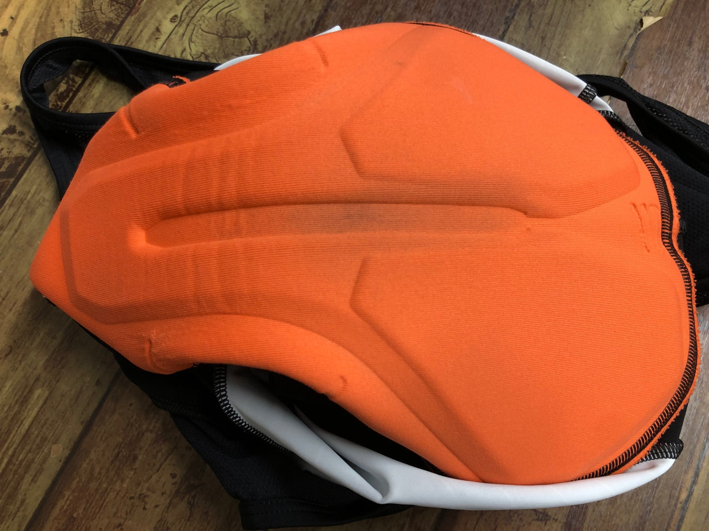 IZ890 スポーツフル sportful ビブショーツ 黒 M TREK Segafredo ※パッド内側汚れ