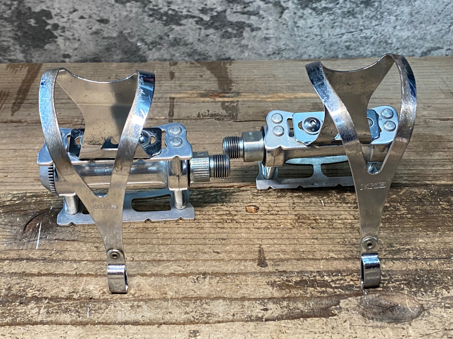 IZ291 三ヶ島 MKS シルバン ロード SYLVAN TRACK フラットペダル シルバー トゥクリップつき