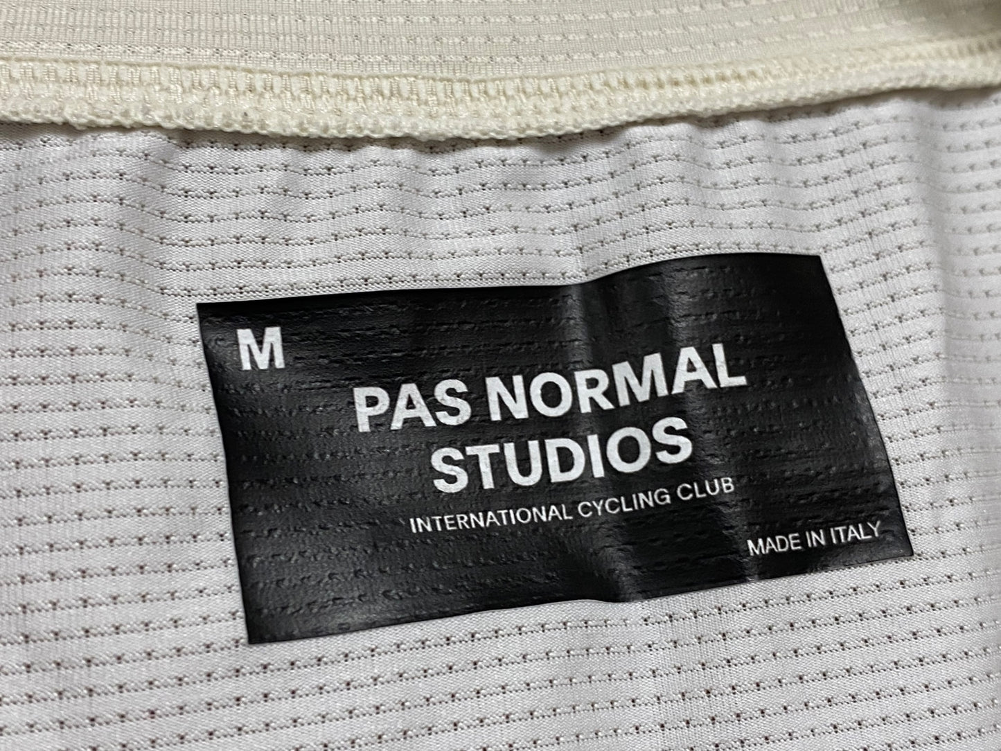 IU584 パスノーマルスタジオ PAS NORMAL STUDIOS 半袖 サイクルジャージ アイボリー Mサイズ