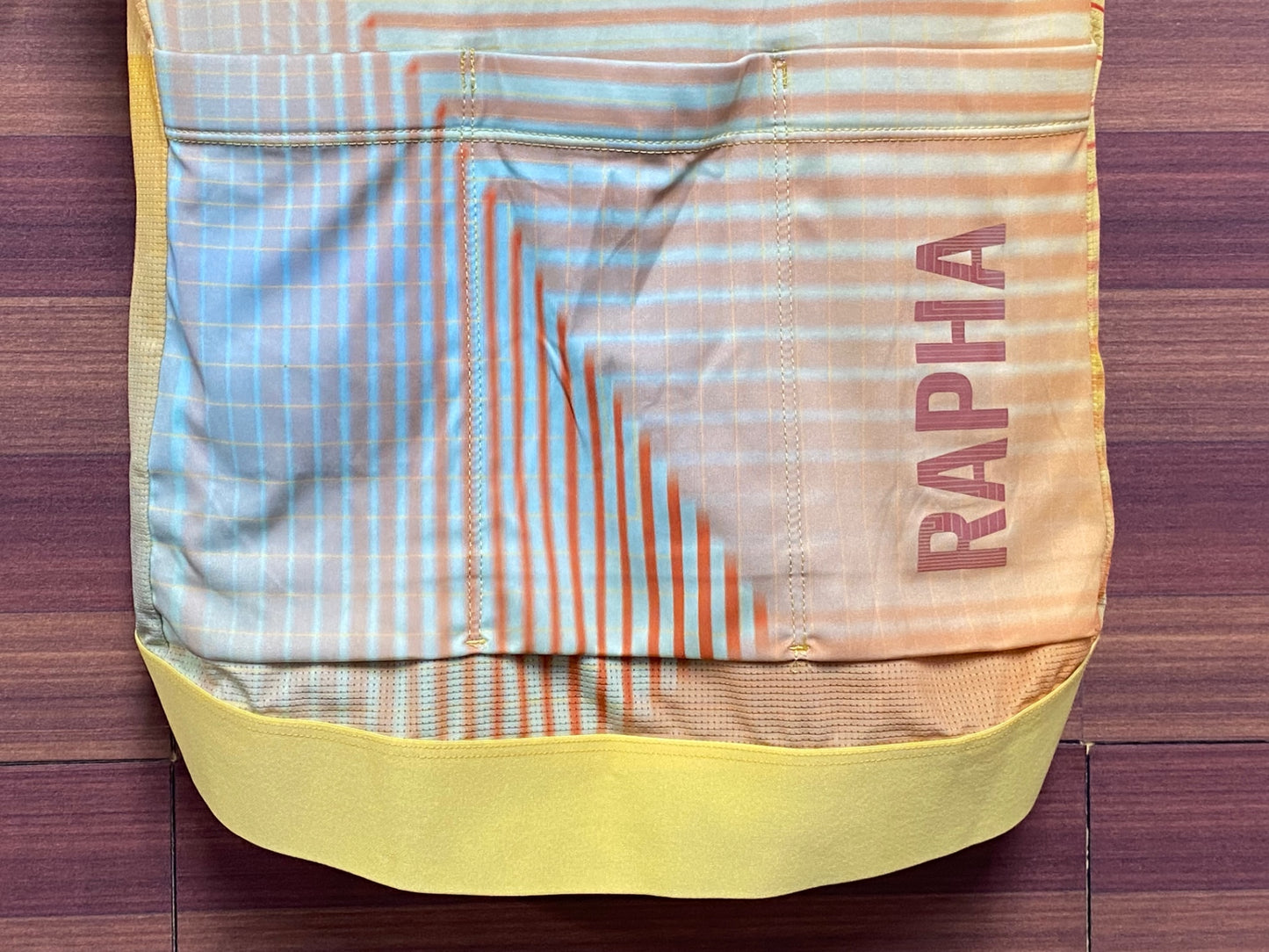 IU004 ラファ Rapha TUNNEL VISION W PT TRAINING JERSEY 半袖 サイクルジャージ 黄 総柄 XXS